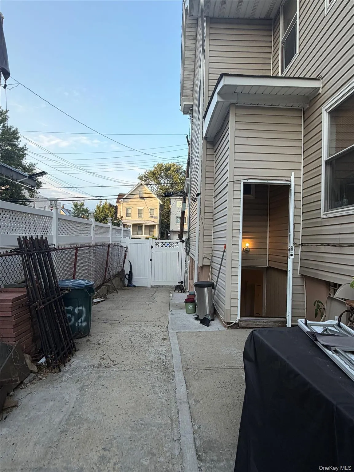 752 222nd Street, New York, NY, 4 Bedrooms Bedrooms, 5 Rooms Rooms,2 BathroomsBathrooms,Residential,For Rent,222nd,0,1044743 752 222nd Street, New York, NY, 4 Bedrooms Bedrooms, 5 Rooms Rooms,2 BathroomsBathrooms,Residential,For Rent,222nd,0,1044743