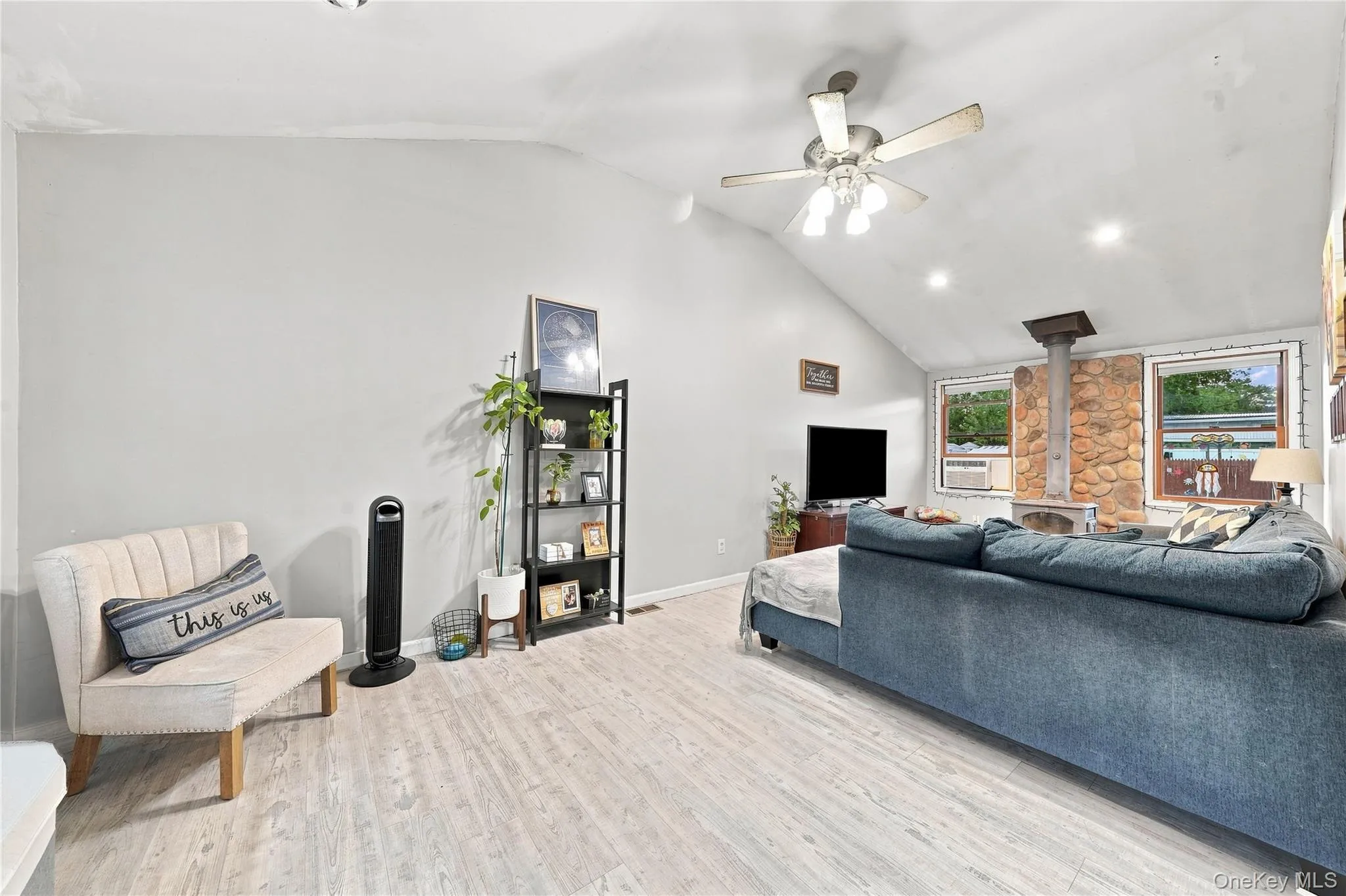 5 Talbot Lane, Brookhaven, NY, 3 Bedrooms Bedrooms, 6 Rooms Rooms,2 BathroomsBathrooms,Residential,For Rent,Talbot,0,1044751 5 Talbot Lane, Brookhaven, NY, 3 Bedrooms Bedrooms, 6 Rooms Rooms,2 BathroomsBathrooms,Residential,For Rent,Talbot,0,1044751