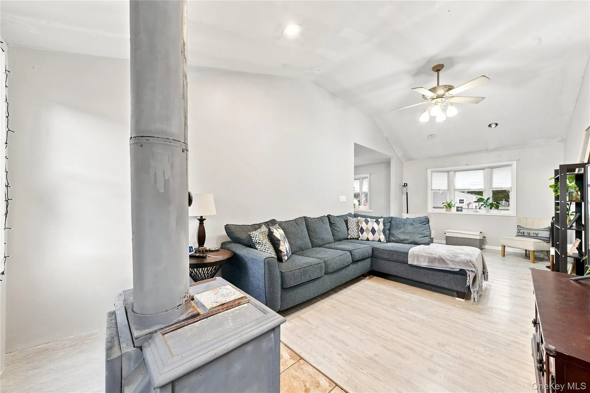 5 Talbot Lane, Brookhaven, NY, 3 Bedrooms Bedrooms, 6 Rooms Rooms,2 BathroomsBathrooms,Residential,For Rent,Talbot,0,1044751 5 Talbot Lane, Brookhaven, NY, 3 Bedrooms Bedrooms, 6 Rooms Rooms,2 BathroomsBathrooms,Residential,For Rent,Talbot,0,1044751