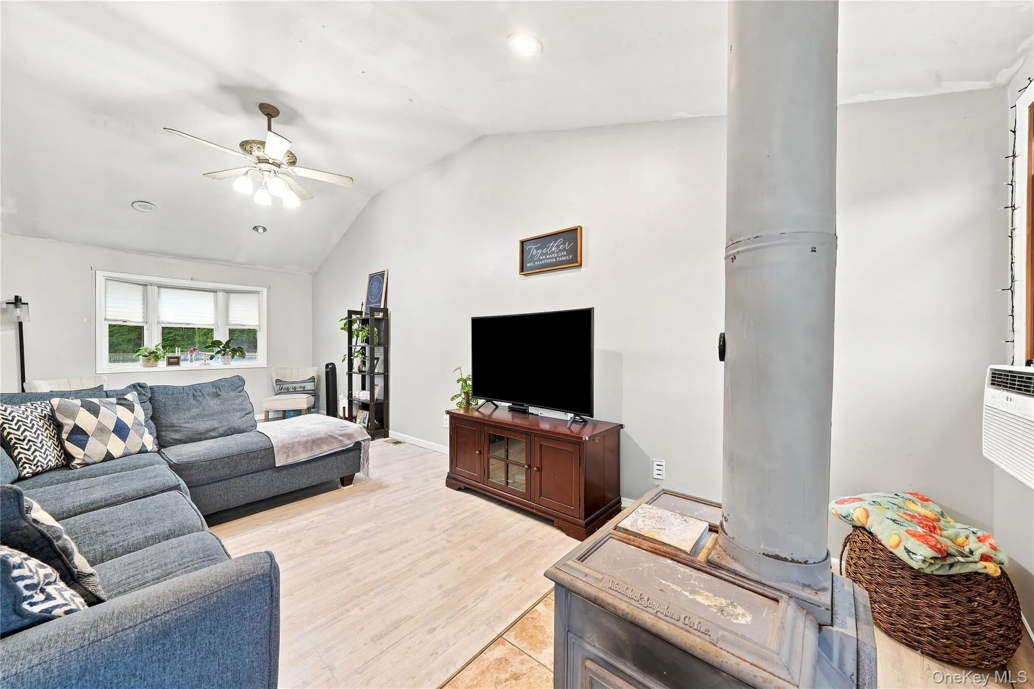 5 Talbot Lane, Brookhaven, NY, 3 Bedrooms Bedrooms, 6 Rooms Rooms,2 BathroomsBathrooms,Residential,For Rent,Talbot,0,1044751 5 Talbot Lane, Brookhaven, NY, 3 Bedrooms Bedrooms, 6 Rooms Rooms,2 BathroomsBathrooms,Residential,For Rent,Talbot,0,1044751