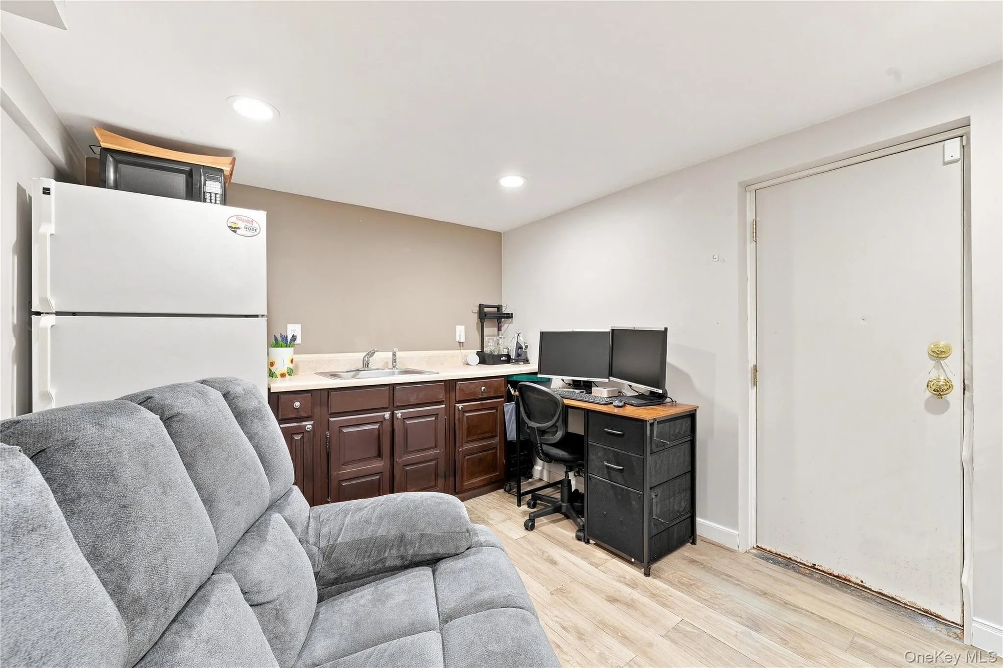 5 Talbot Lane, Brookhaven, NY, 3 Bedrooms Bedrooms, 6 Rooms Rooms,2 BathroomsBathrooms,Residential,For Rent,Talbot,0,1044751 5 Talbot Lane, Brookhaven, NY, 3 Bedrooms Bedrooms, 6 Rooms Rooms,2 BathroomsBathrooms,Residential,For Rent,Talbot,0,1044751