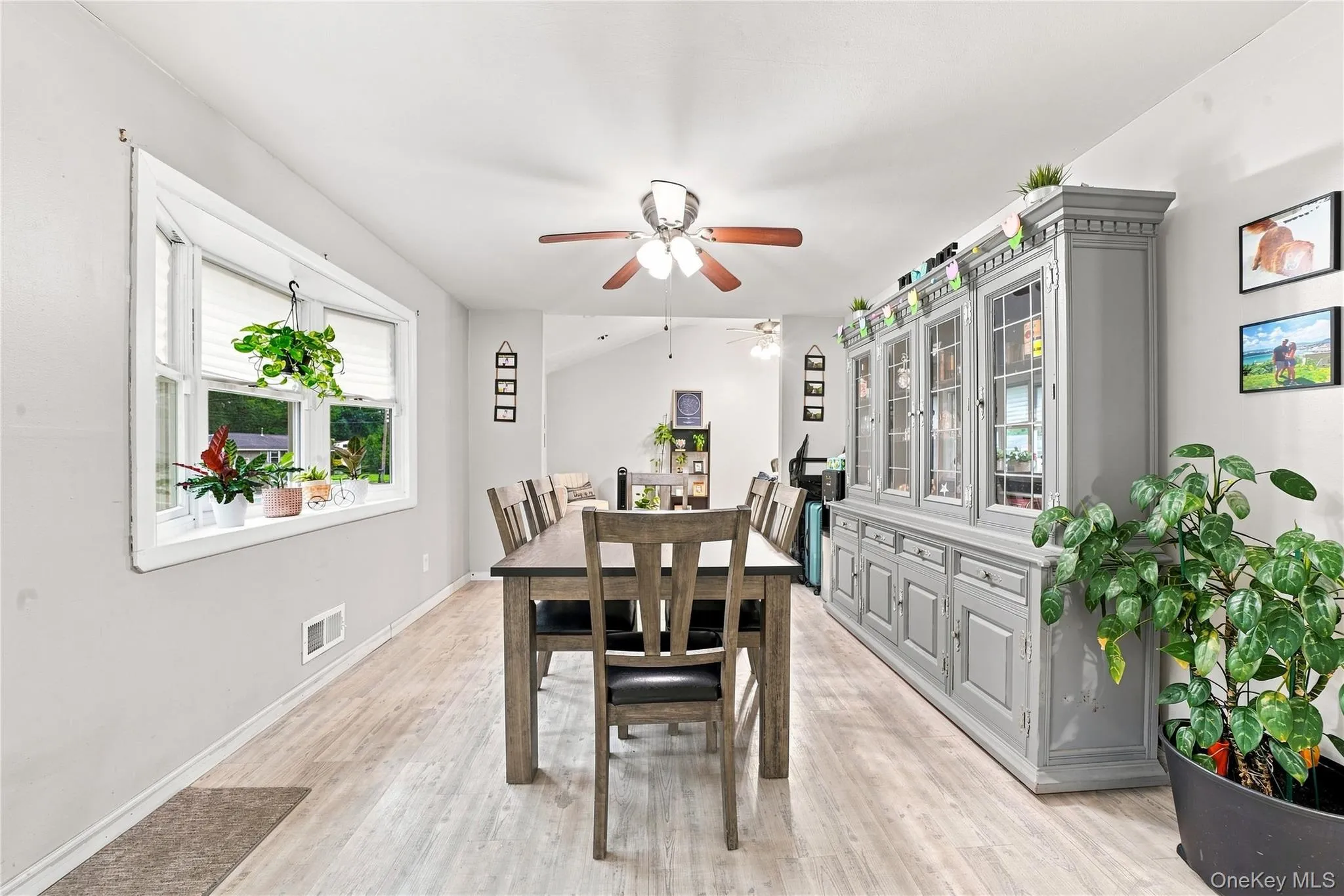 5 Talbot Lane, Brookhaven, NY, 3 Bedrooms Bedrooms, 6 Rooms Rooms,2 BathroomsBathrooms,Residential,For Rent,Talbot,0,1044751 5 Talbot Lane, Brookhaven, NY, 3 Bedrooms Bedrooms, 6 Rooms Rooms,2 BathroomsBathrooms,Residential,For Rent,Talbot,0,1044751