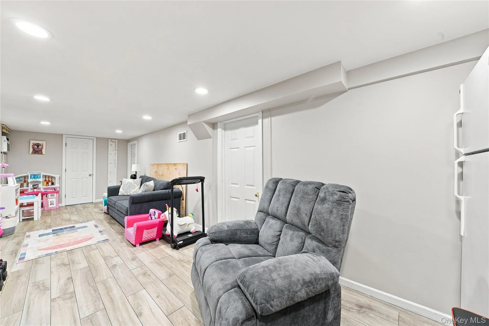 5 Talbot Lane, Brookhaven, NY, 3 Bedrooms Bedrooms, 6 Rooms Rooms,2 BathroomsBathrooms,Residential,For Rent,Talbot,0,1044751 5 Talbot Lane, Brookhaven, NY, 3 Bedrooms Bedrooms, 6 Rooms Rooms,2 BathroomsBathrooms,Residential,For Rent,Talbot,0,1044751