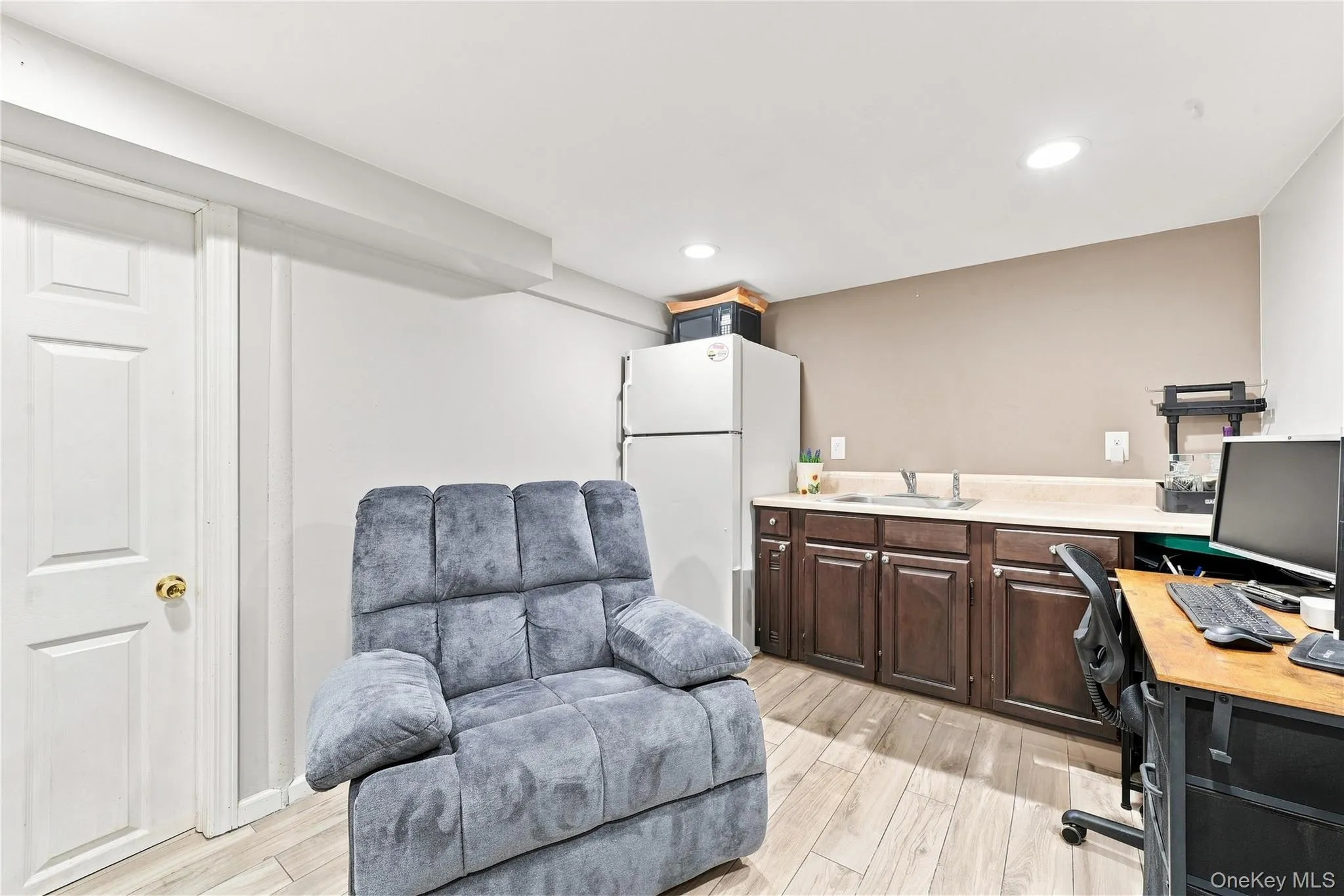 5 Talbot Lane, Brookhaven, NY, 3 Bedrooms Bedrooms, 6 Rooms Rooms,2 BathroomsBathrooms,Residential,For Rent,Talbot,0,1044751 5 Talbot Lane, Brookhaven, NY, 3 Bedrooms Bedrooms, 6 Rooms Rooms,2 BathroomsBathrooms,Residential,For Rent,Talbot,0,1044751