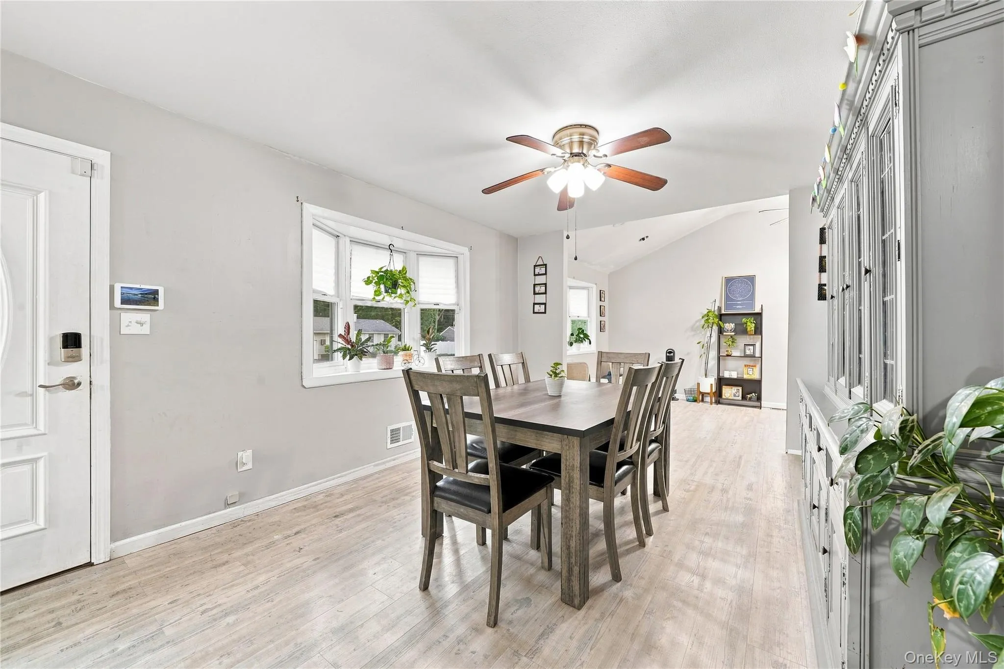 5 Talbot Lane, Brookhaven, NY, 3 Bedrooms Bedrooms, 6 Rooms Rooms,2 BathroomsBathrooms,Residential,For Rent,Talbot,0,1044751 5 Talbot Lane, Brookhaven, NY, 3 Bedrooms Bedrooms, 6 Rooms Rooms,2 BathroomsBathrooms,Residential,For Rent,Talbot,0,1044751