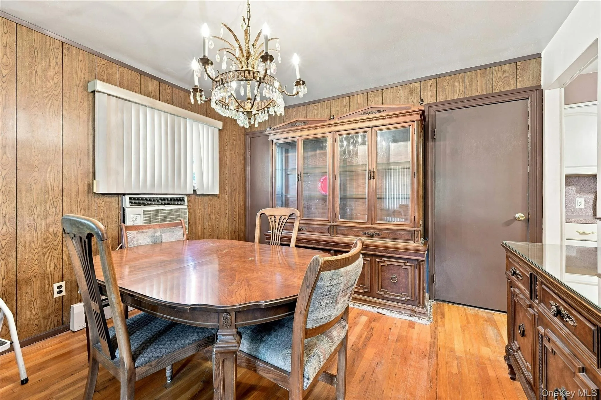 The Formal Dining Room Offers Hardwood Floors, Ample Room For A Good Sized Dining Room Table & Chairs, China Cabinet/Hutch, And Server, Has A Large Window For Natural Light & Opens Into The Eat In Kitchen. The Formal Dining Room Offers Hardwood Floors, Ample Room For A Good Sized Dining Room Table & Chairs, China Cabinet/Hutch, And Server, Has A Large Window For Natural Light & Opens Into The Eat In Kitchen.