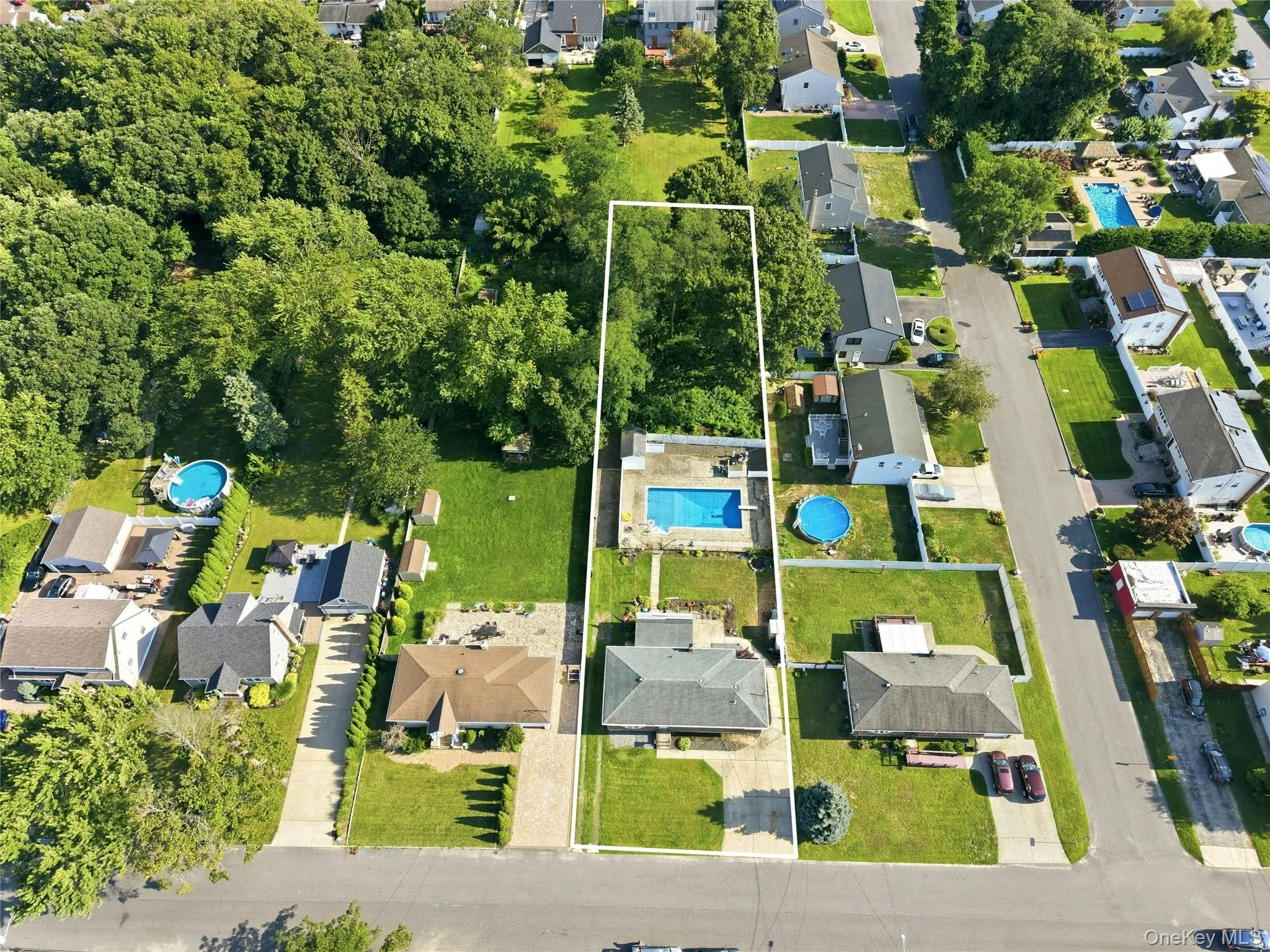 1035 Tooker Avenue, Babylon, NY, 4 Bedrooms Bedrooms, 7 Rooms Rooms,2 BathroomsBathrooms,Residential,For Rent,Tooker,0,1044754 1035 Tooker Avenue, Babylon, NY, 4 Bedrooms Bedrooms, 7 Rooms Rooms,2 BathroomsBathrooms,Residential,For Rent,Tooker,0,1044754