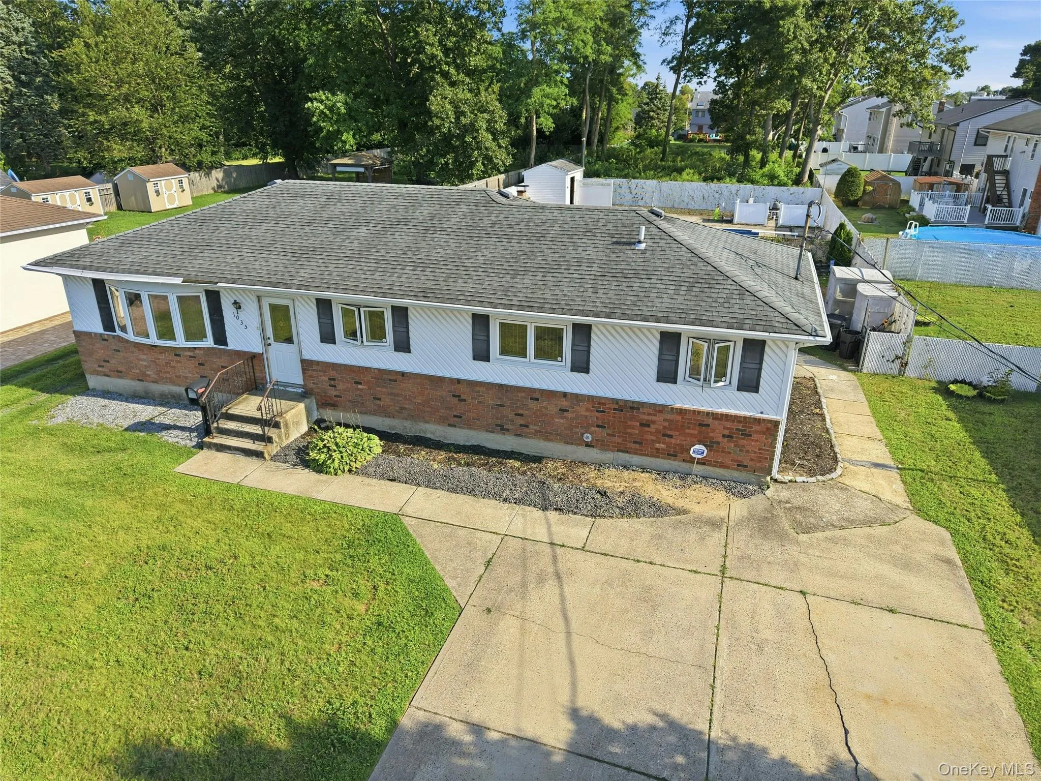 1035 Tooker Avenue, Babylon, NY, 4 Bedrooms Bedrooms, 7 Rooms Rooms,2 BathroomsBathrooms,Residential,For Rent,Tooker,0,1044754 1035 Tooker Avenue, Babylon, NY, 4 Bedrooms Bedrooms, 7 Rooms Rooms,2 BathroomsBathrooms,Residential,For Rent,Tooker,0,1044754