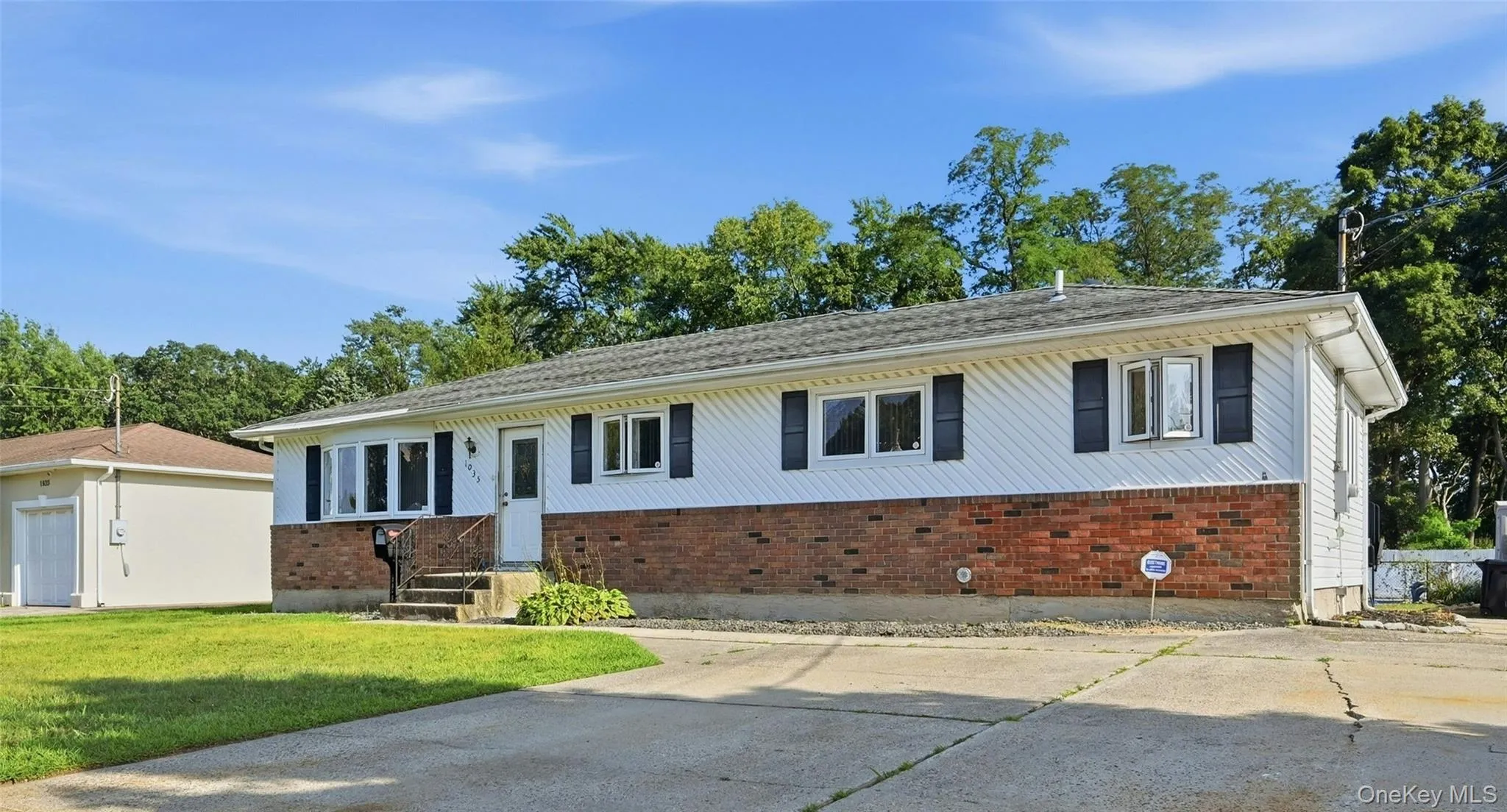 1035 Tooker Avenue, Babylon, NY, 4 Bedrooms Bedrooms, 7 Rooms Rooms,2 BathroomsBathrooms,Residential,For Rent,Tooker,0,1044754 1035 Tooker Avenue, Babylon, NY, 4 Bedrooms Bedrooms, 7 Rooms Rooms,2 BathroomsBathrooms,Residential,For Rent,Tooker,0,1044754