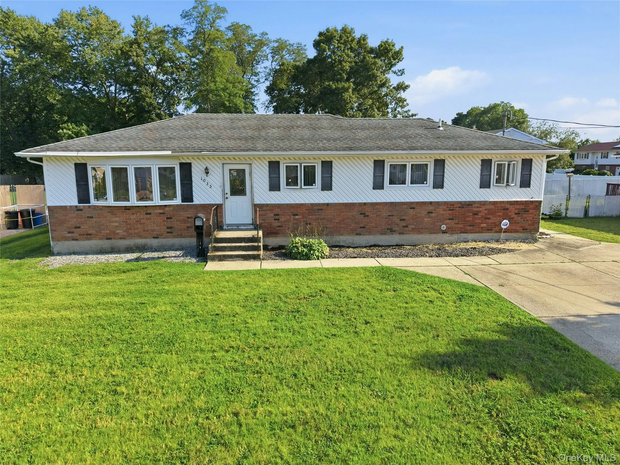 1035 Tooker Avenue, Babylon, NY, 4 Bedrooms Bedrooms, 7 Rooms Rooms,2 BathroomsBathrooms,Residential,For Rent,Tooker,0,1044754 1035 Tooker Avenue, Babylon, NY, 4 Bedrooms Bedrooms, 7 Rooms Rooms,2 BathroomsBathrooms,Residential,For Rent,Tooker,0,1044754