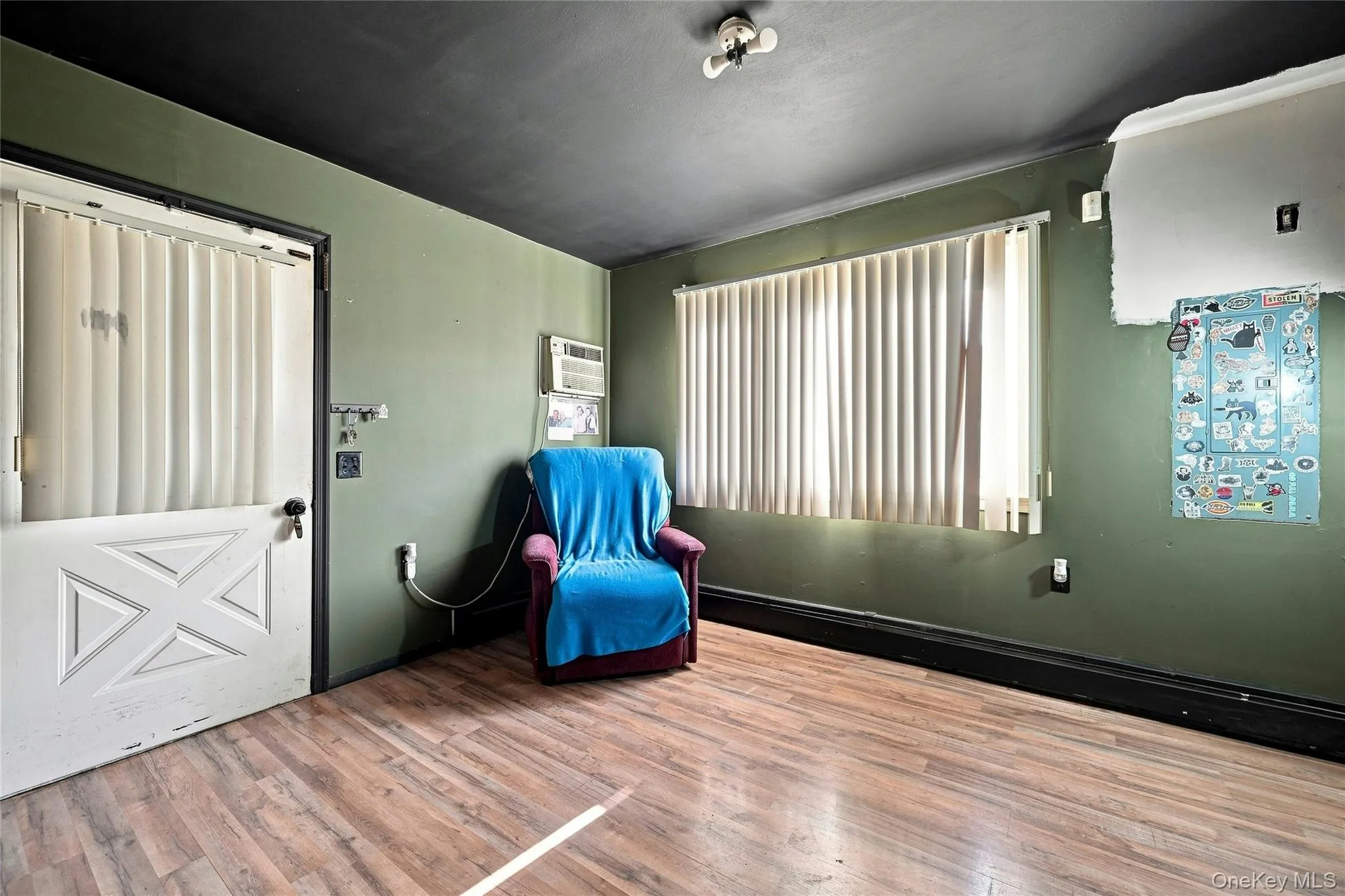 The Fourth Bedroom Was Originally The Garage & Offers A Private Handicap Accessible Bathroom, Door To The Backyard/Outside Entrance, Large Windows For Natural Light & Ample Room For Furniture. The Fourth Bedroom Was Originally The Garage & Offers A Private Handicap Accessible Bathroom, Door To The Backyard/Outside Entrance, Large Windows For Natural Light & Ample Room For Furniture.