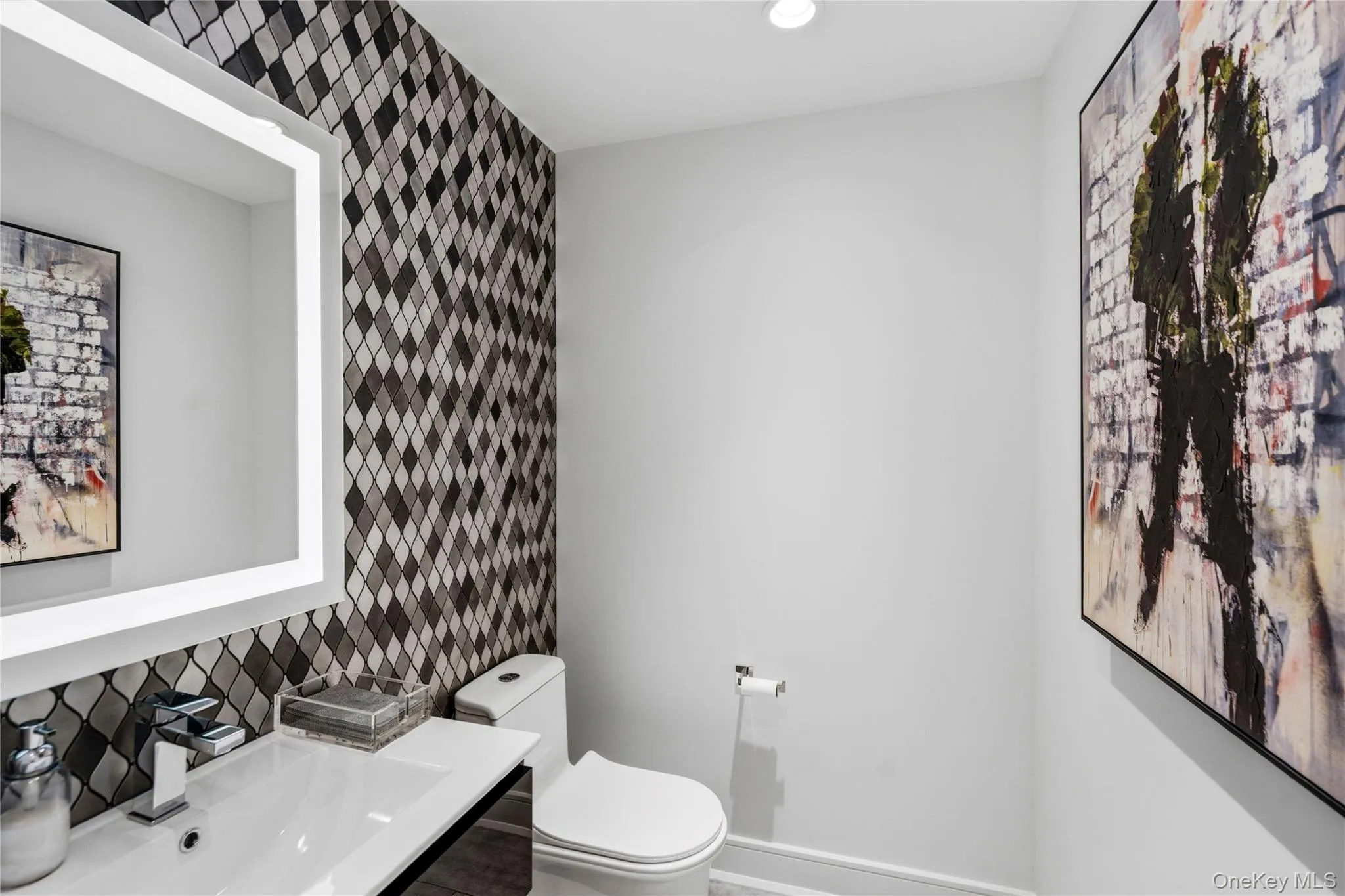 Powder room Powder room