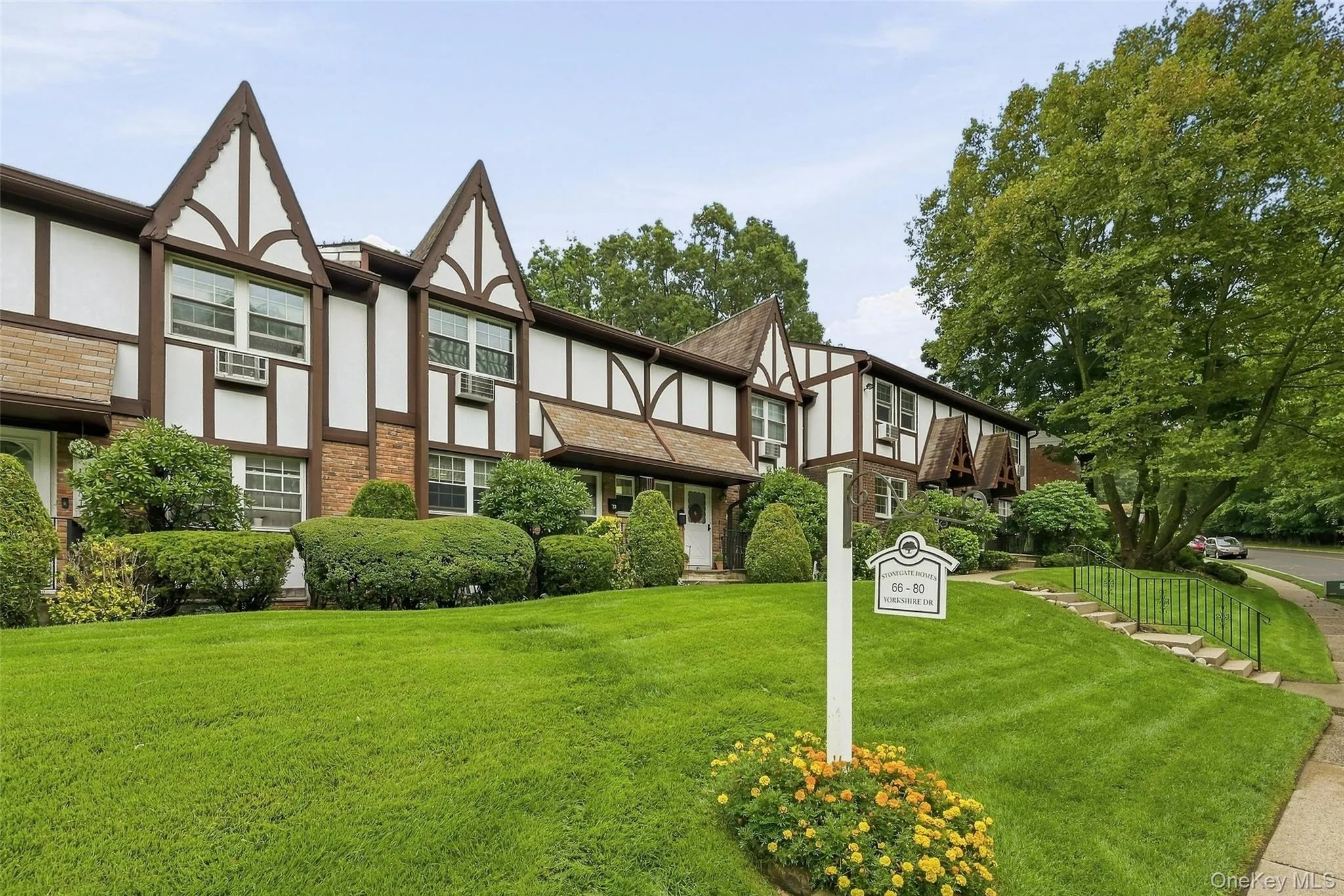 72 Yorkshire Drive, Ramapo, NY, 3 Bedrooms Bedrooms, 8 Rooms Rooms,2 BathroomsBathrooms,Residential,For Rent,Yorkshire,0,1044761 72 Yorkshire Drive, Ramapo, NY, 3 Bedrooms Bedrooms, 8 Rooms Rooms,2 BathroomsBathrooms,Residential,For Rent,Yorkshire,0,1044761