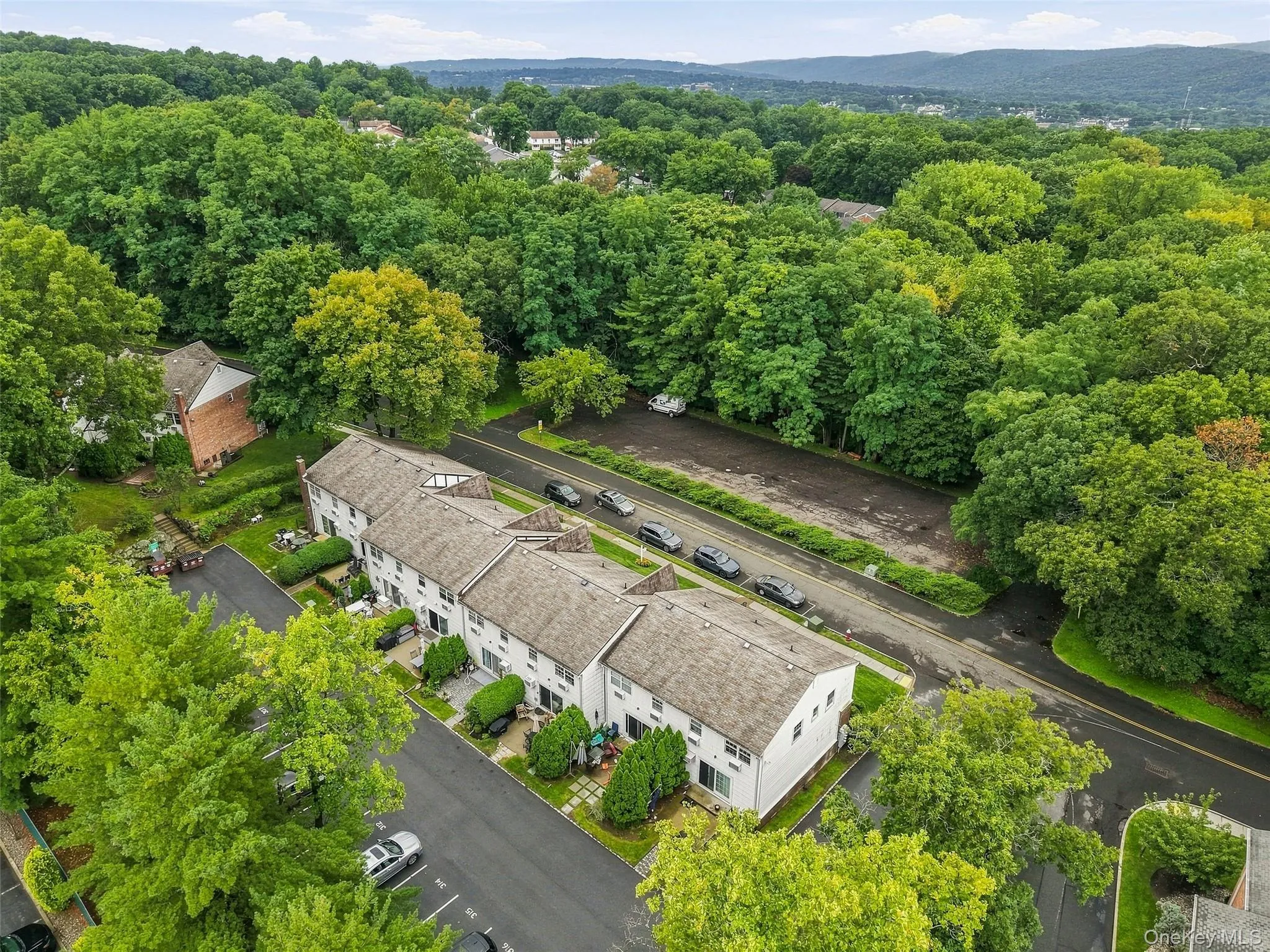 72 Yorkshire Drive, Ramapo, NY, 3 Bedrooms Bedrooms, 8 Rooms Rooms,2 BathroomsBathrooms,Residential,For Rent,Yorkshire,0,1044761 72 Yorkshire Drive, Ramapo, NY, 3 Bedrooms Bedrooms, 8 Rooms Rooms,2 BathroomsBathrooms,Residential,For Rent,Yorkshire,0,1044761
