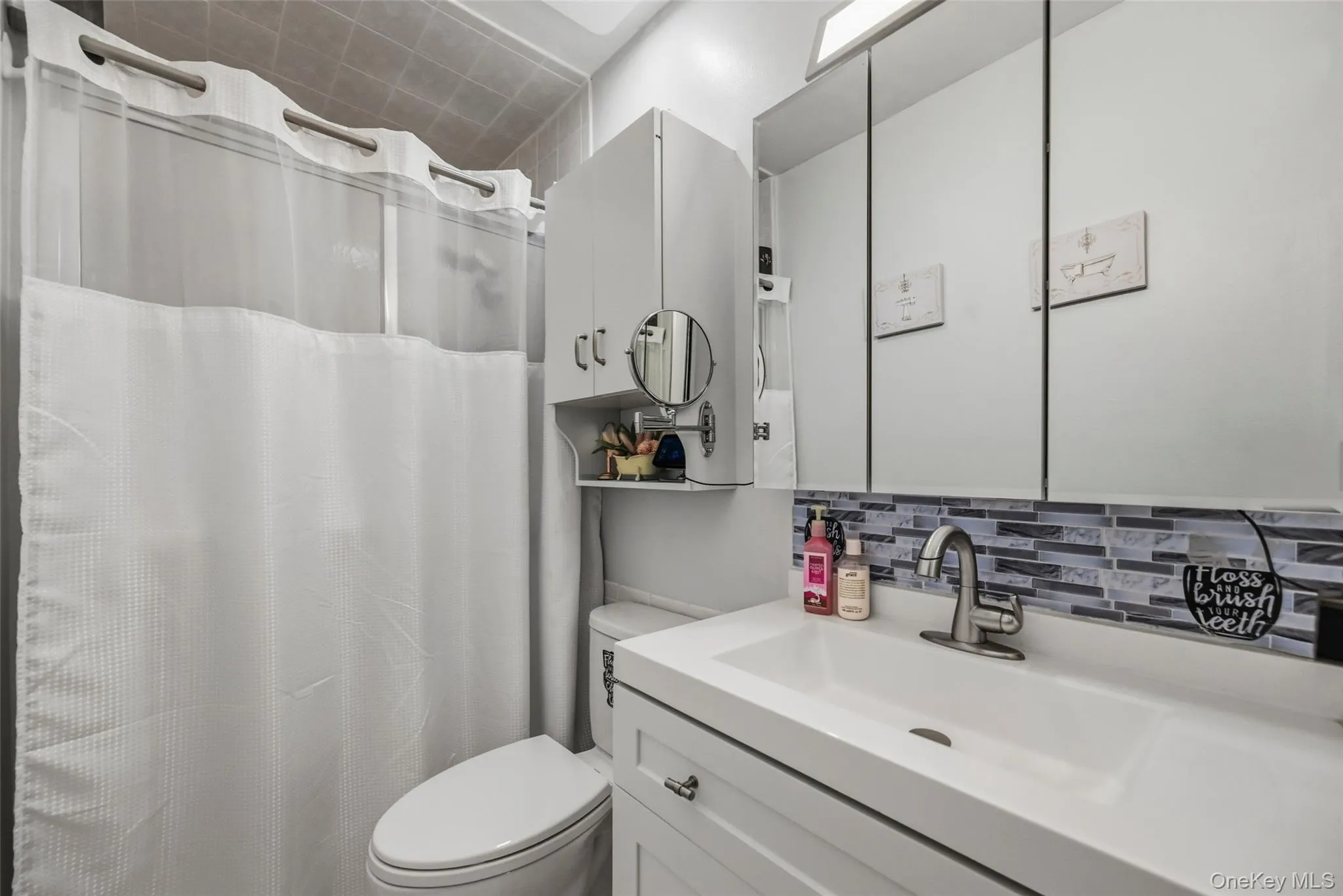 72 Yorkshire Drive, Ramapo, NY, 3 Bedrooms Bedrooms, 8 Rooms Rooms,2 BathroomsBathrooms,Residential,For Rent,Yorkshire,0,1044761 72 Yorkshire Drive, Ramapo, NY, 3 Bedrooms Bedrooms, 8 Rooms Rooms,2 BathroomsBathrooms,Residential,For Rent,Yorkshire,0,1044761
