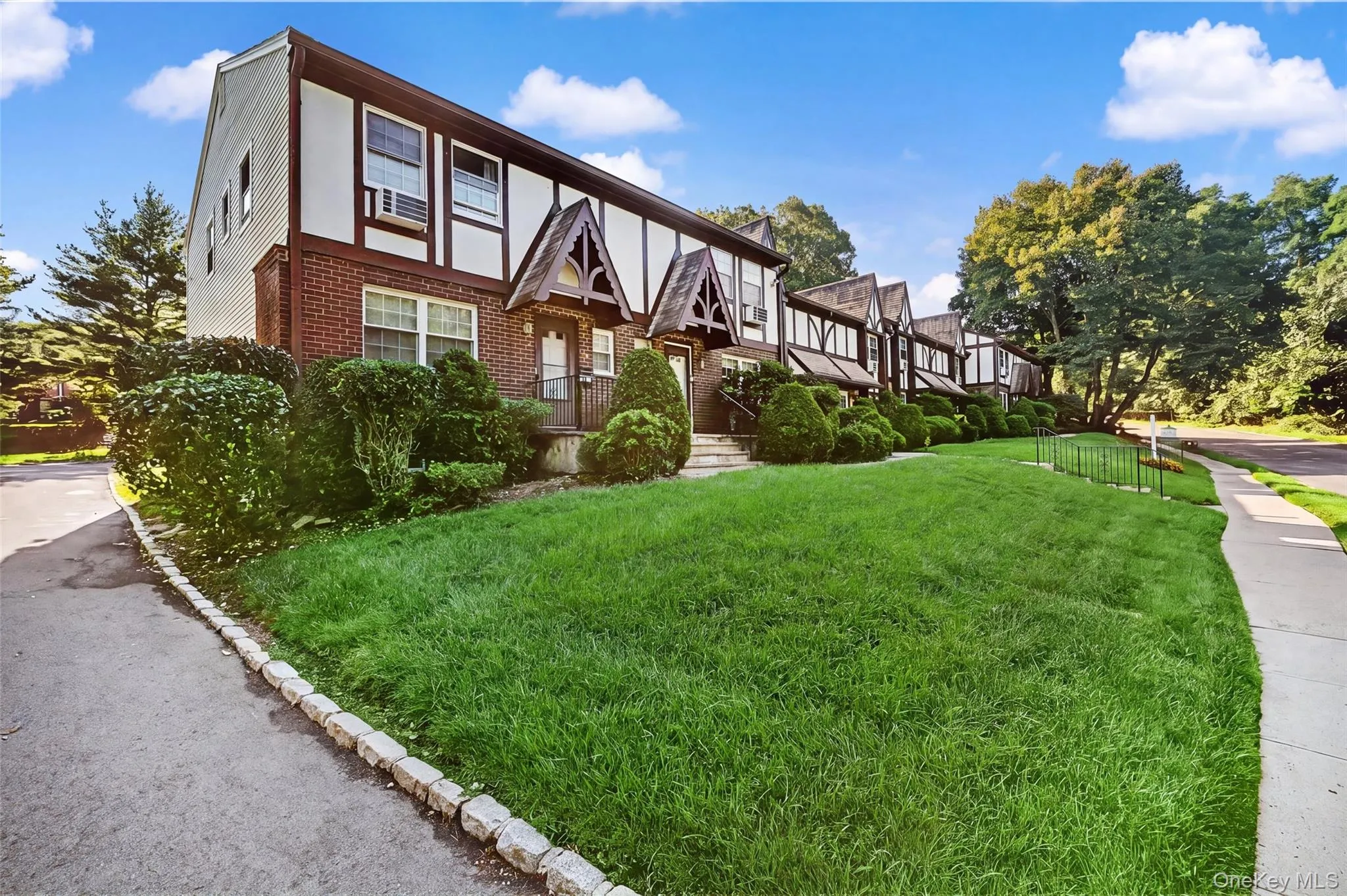 72 Yorkshire Drive, Ramapo, NY, 3 Bedrooms Bedrooms, 8 Rooms Rooms,2 BathroomsBathrooms,Residential,For Rent,Yorkshire,0,1044761 72 Yorkshire Drive, Ramapo, NY, 3 Bedrooms Bedrooms, 8 Rooms Rooms,2 BathroomsBathrooms,Residential,For Rent,Yorkshire,0,1044761