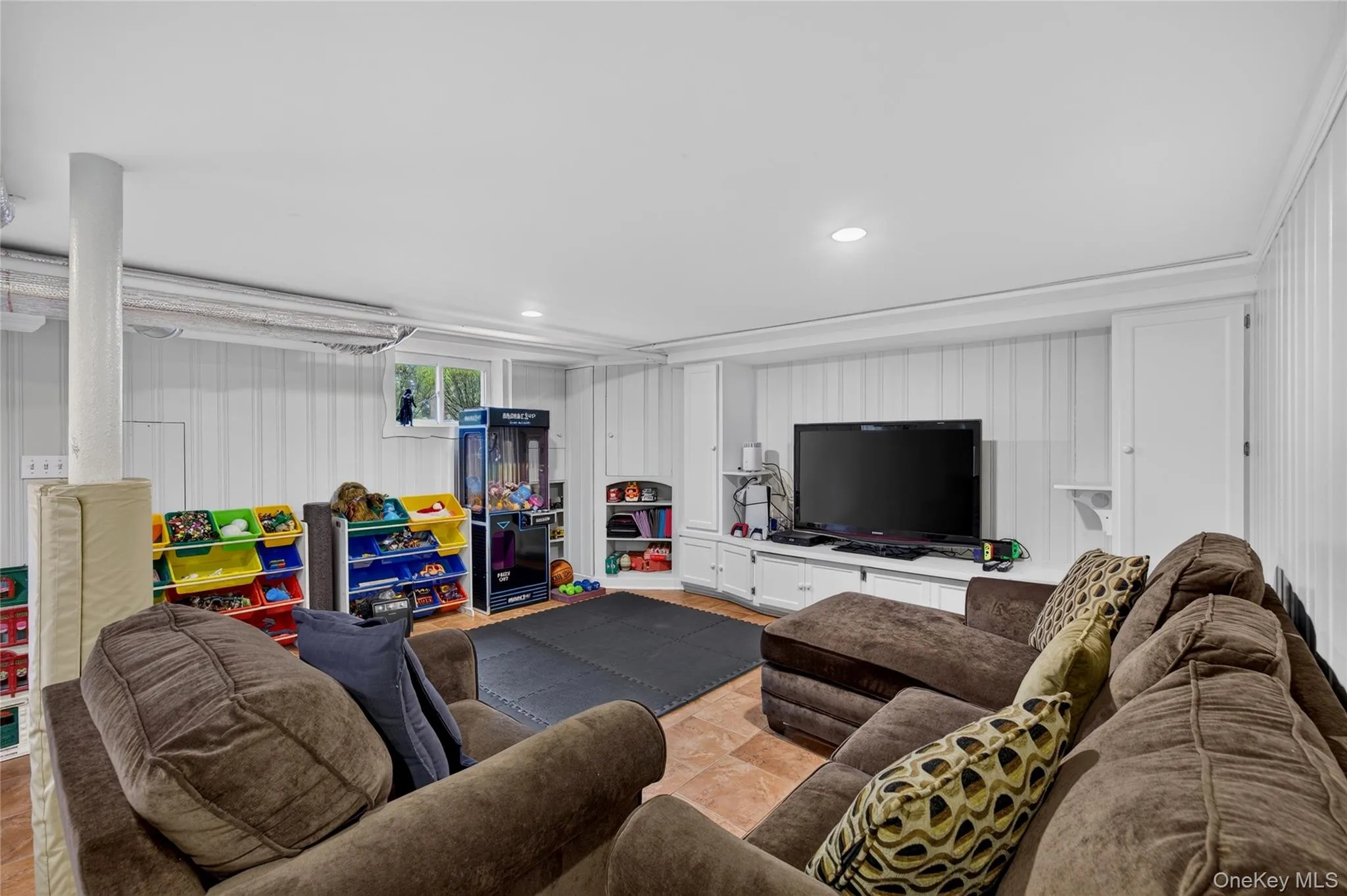 26 Brookside Circle, Yonkers, NY, 6 Bedrooms Bedrooms, 17 Rooms Rooms,4 BathroomsBathrooms,Residential,For Rent,Brookside,0,1044763 26 Brookside Circle, Yonkers, NY, 6 Bedrooms Bedrooms, 17 Rooms Rooms,4 BathroomsBathrooms,Residential,For Rent,Brookside,0,1044763