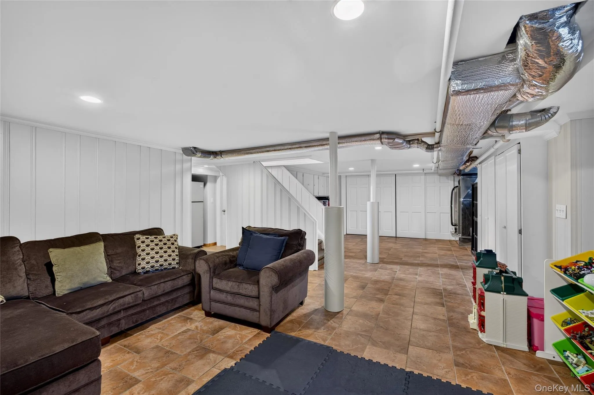 26 Brookside Circle, Yonkers, NY, 6 Bedrooms Bedrooms, 17 Rooms Rooms,4 BathroomsBathrooms,Residential,For Rent,Brookside,0,1044763 26 Brookside Circle, Yonkers, NY, 6 Bedrooms Bedrooms, 17 Rooms Rooms,4 BathroomsBathrooms,Residential,For Rent,Brookside,0,1044763