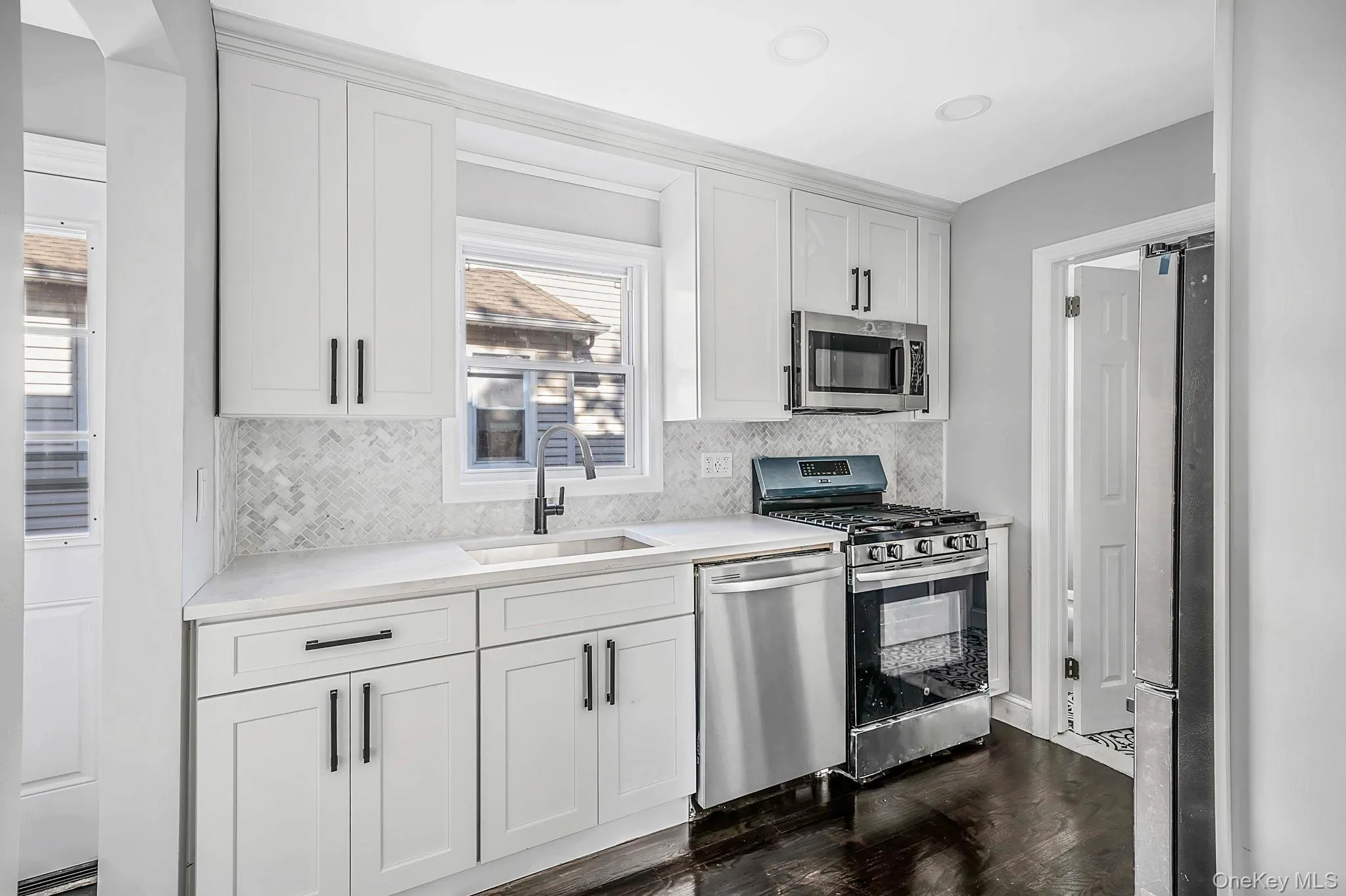 1 Hudson Court, Hempstead, NY, 3 Bedrooms Bedrooms, 6 Rooms Rooms,1 BathroomBathrooms,Residential,For Rent,Hudson,0,1044766 1 Hudson Court, Hempstead, NY, 3 Bedrooms Bedrooms, 6 Rooms Rooms,1 BathroomBathrooms,Residential,For Rent,Hudson,0,1044766