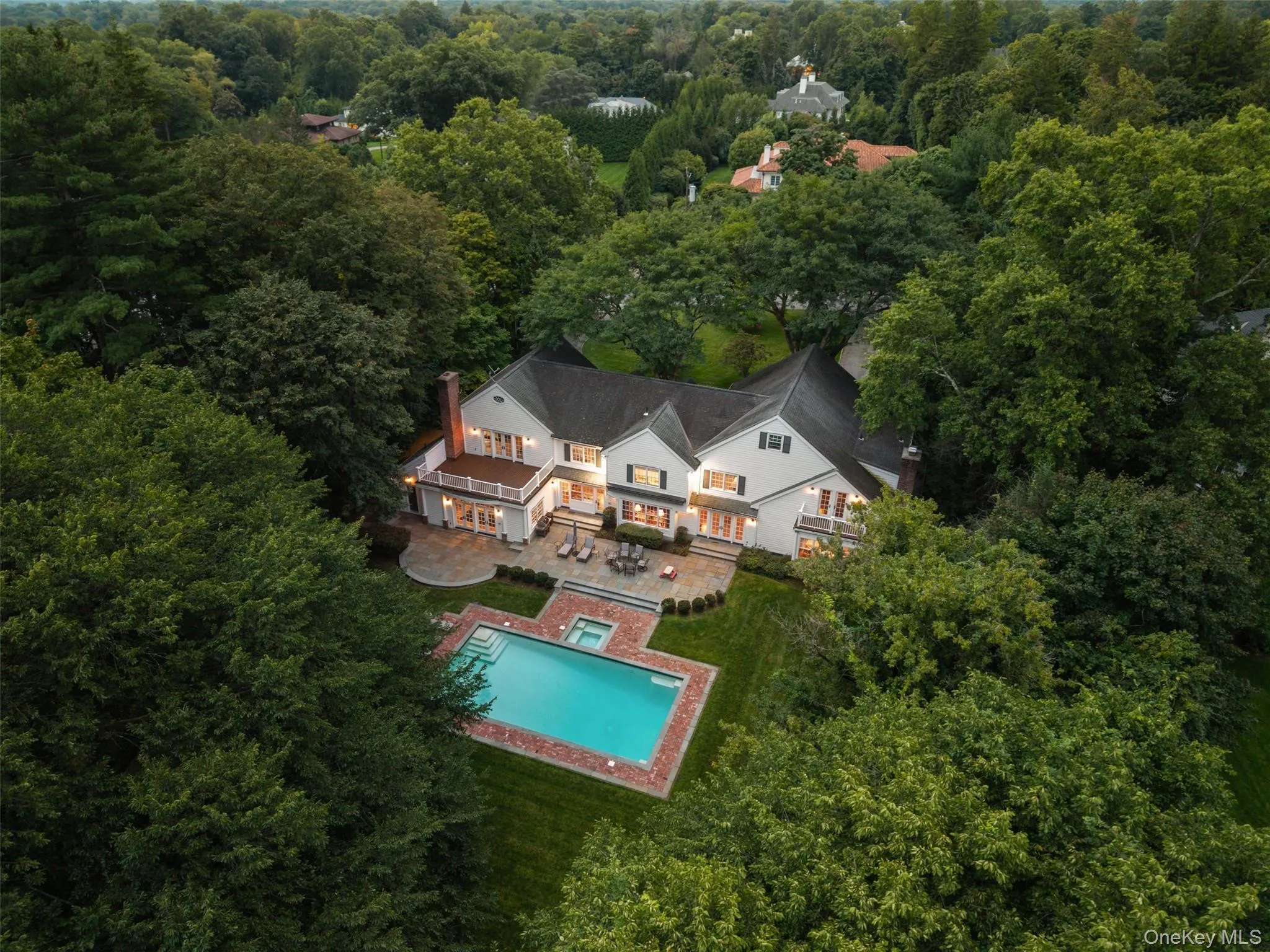 Tons of privacy and mature landscaping Tons of privacy and mature landscaping
