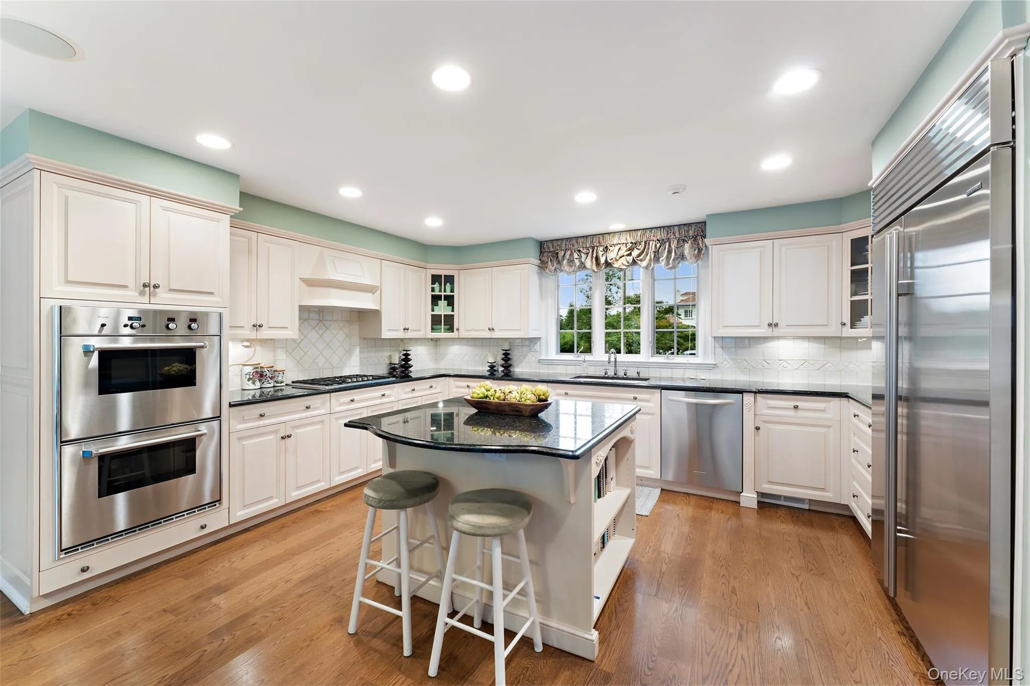 View of kitchen with all stainless steel high end appliacnces View of kitchen with all stainless steel high end appliacnces