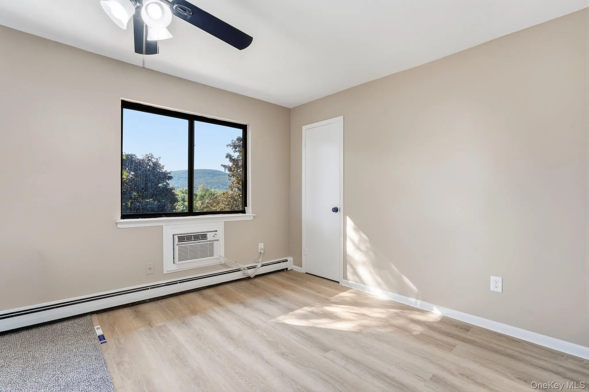 12 Skyline Drive, Fishkill, NY, 2 Bedrooms Bedrooms, 5 Rooms Rooms,2 BathroomsBathrooms,Residential,For Rent,Skyline,0,1044769 12 Skyline Drive, Fishkill, NY, 2 Bedrooms Bedrooms, 5 Rooms Rooms,2 BathroomsBathrooms,Residential,For Rent,Skyline,0,1044769