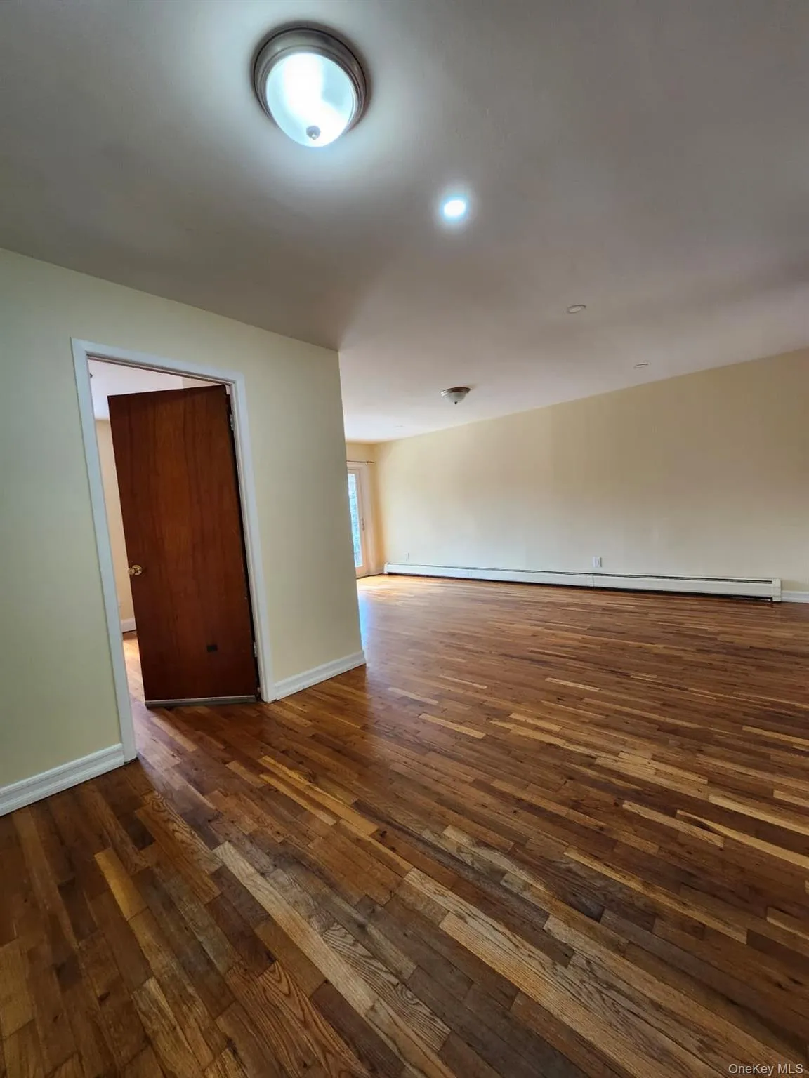 165-19 CHAPIN PKWY, New York, NY, 3 Bedrooms Bedrooms, 5 Rooms Rooms,1 BathroomBathrooms,Residential Lease,For Rent,CHAPIN PKWY,0,1044773 165-19 CHAPIN PKWY, New York, NY, 3 Bedrooms Bedrooms, 5 Rooms Rooms,1 BathroomBathrooms,Residential Lease,For Rent,CHAPIN PKWY,0,1044773