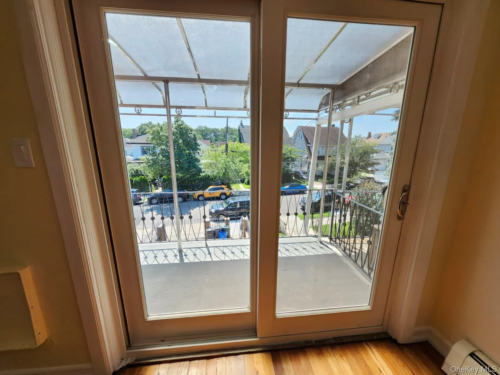 165-19 CHAPIN PKWY, New York, NY, 3 Bedrooms Bedrooms, 5 Rooms Rooms,1 BathroomBathrooms,Residential Lease,For Rent,CHAPIN PKWY,0,1044773 165-19 CHAPIN PKWY, New York, NY, 3 Bedrooms Bedrooms, 5 Rooms Rooms,1 BathroomBathrooms,Residential Lease,For Rent,CHAPIN PKWY,0,1044773