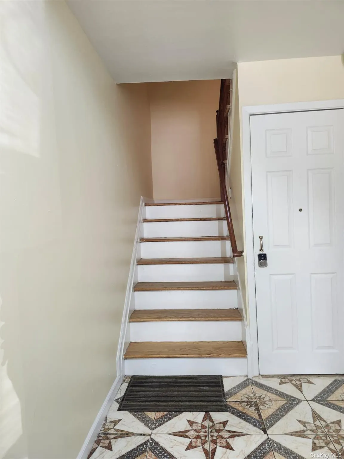 165-19 CHAPIN PKWY, New York, NY, 3 Bedrooms Bedrooms, 5 Rooms Rooms,1 BathroomBathrooms,Residential Lease,For Rent,CHAPIN PKWY,0,1044773 165-19 CHAPIN PKWY, New York, NY, 3 Bedrooms Bedrooms, 5 Rooms Rooms,1 BathroomBathrooms,Residential Lease,For Rent,CHAPIN PKWY,0,1044773