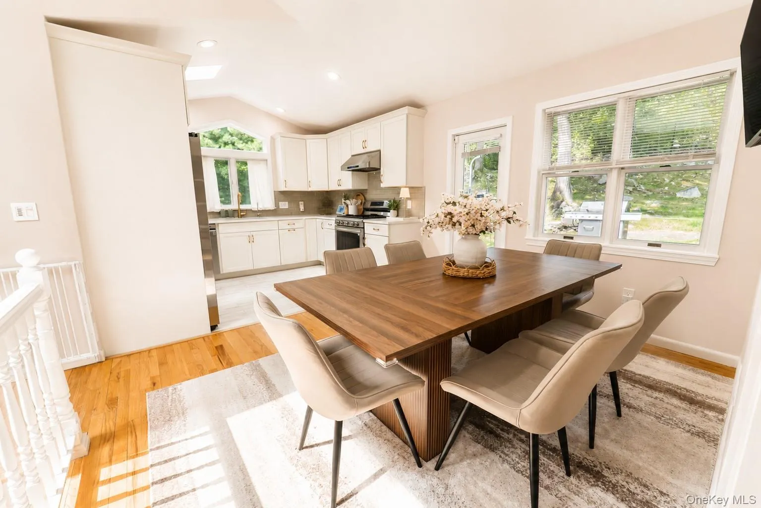 With an abundance of windows, this bright and inviting kitchen is filled with natural light, creating the perfect setting for preparing and enjoying delicious meals. With an abundance of windows, this bright and inviting kitchen is filled with natural light, creating the perfect setting for preparing and enjoying delicious meals.