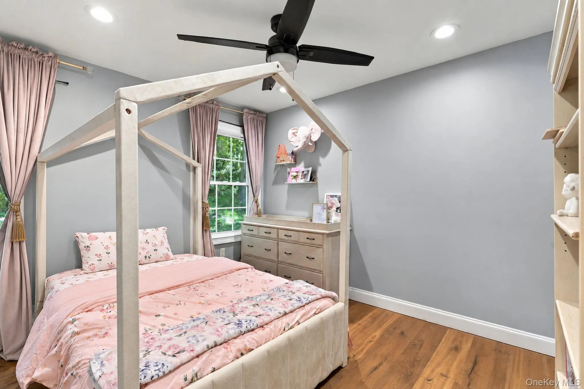 5 Cricket Hollow Road, Brookhaven, NY, 3 Bedrooms Bedrooms, 9 Rooms Rooms,2 BathroomsBathrooms,Residential,For Rent,Cricket Hollow,0,1044778 5 Cricket Hollow Road, Brookhaven, NY, 3 Bedrooms Bedrooms, 9 Rooms Rooms,2 BathroomsBathrooms,Residential,For Rent,Cricket Hollow,0,1044778