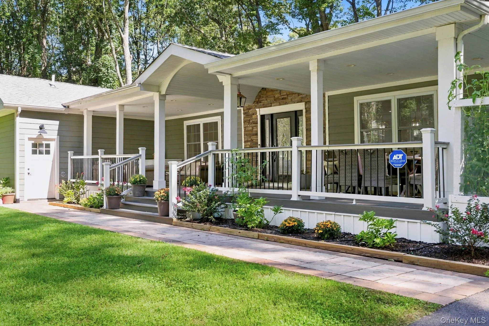 5 Cricket Hollow Road, Brookhaven, NY, 3 Bedrooms Bedrooms, 9 Rooms Rooms,2 BathroomsBathrooms,Residential,For Rent,Cricket Hollow,0,1044778 5 Cricket Hollow Road, Brookhaven, NY, 3 Bedrooms Bedrooms, 9 Rooms Rooms,2 BathroomsBathrooms,Residential,For Rent,Cricket Hollow,0,1044778