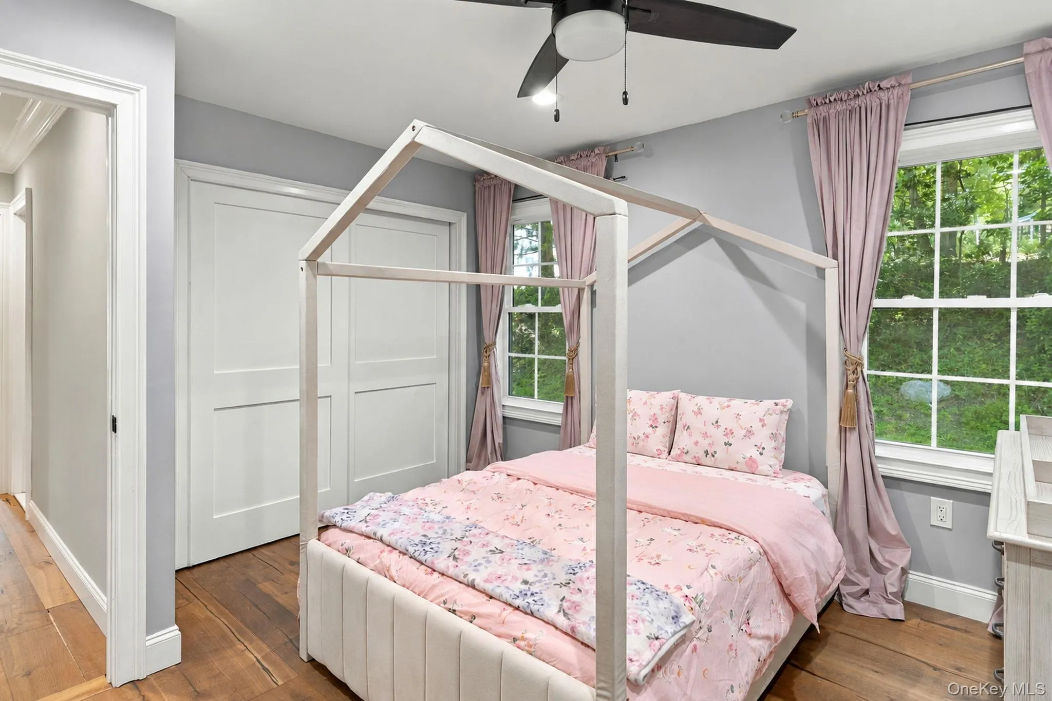 5 Cricket Hollow Road, Brookhaven, NY, 3 Bedrooms Bedrooms, 9 Rooms Rooms,2 BathroomsBathrooms,Residential,For Rent,Cricket Hollow,0,1044778 5 Cricket Hollow Road, Brookhaven, NY, 3 Bedrooms Bedrooms, 9 Rooms Rooms,2 BathroomsBathrooms,Residential,For Rent,Cricket Hollow,0,1044778
