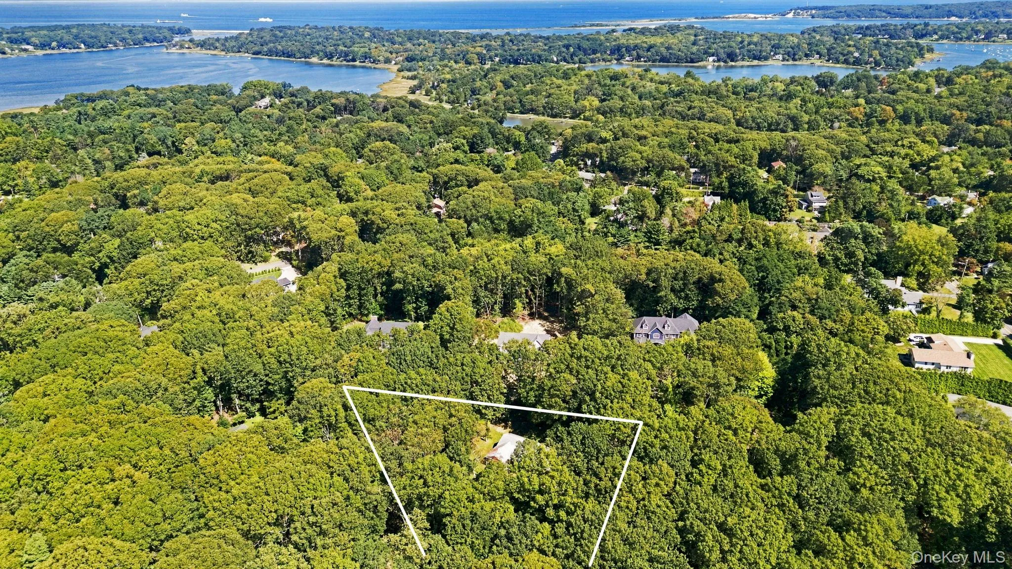 5 Cricket Hollow Road, Brookhaven, NY, 3 Bedrooms Bedrooms, 9 Rooms Rooms,2 BathroomsBathrooms,Residential,For Rent,Cricket Hollow,0,1044778 5 Cricket Hollow Road, Brookhaven, NY, 3 Bedrooms Bedrooms, 9 Rooms Rooms,2 BathroomsBathrooms,Residential,For Rent,Cricket Hollow,0,1044778
