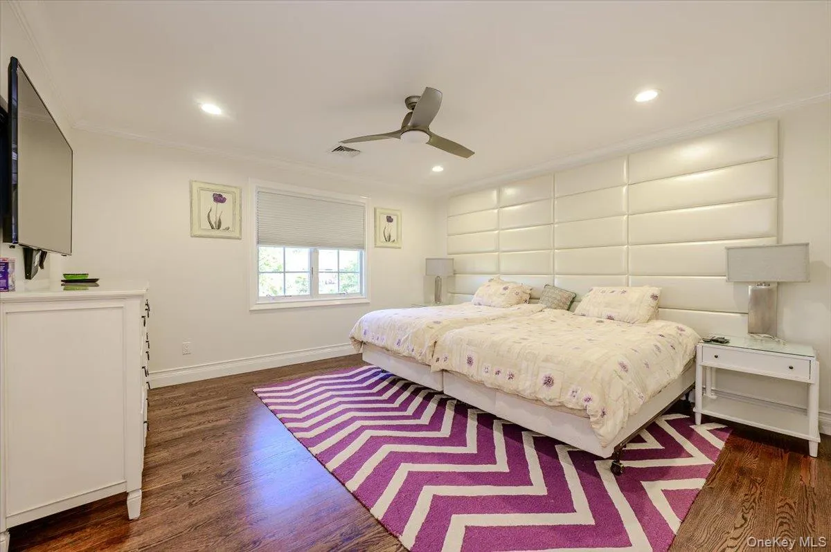 Bedroom Suite Bedroom Suite