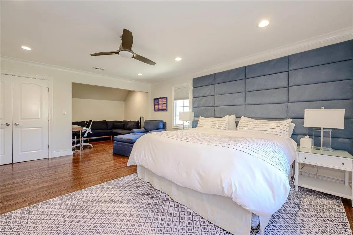 Bedroom Suite Bedroom Suite