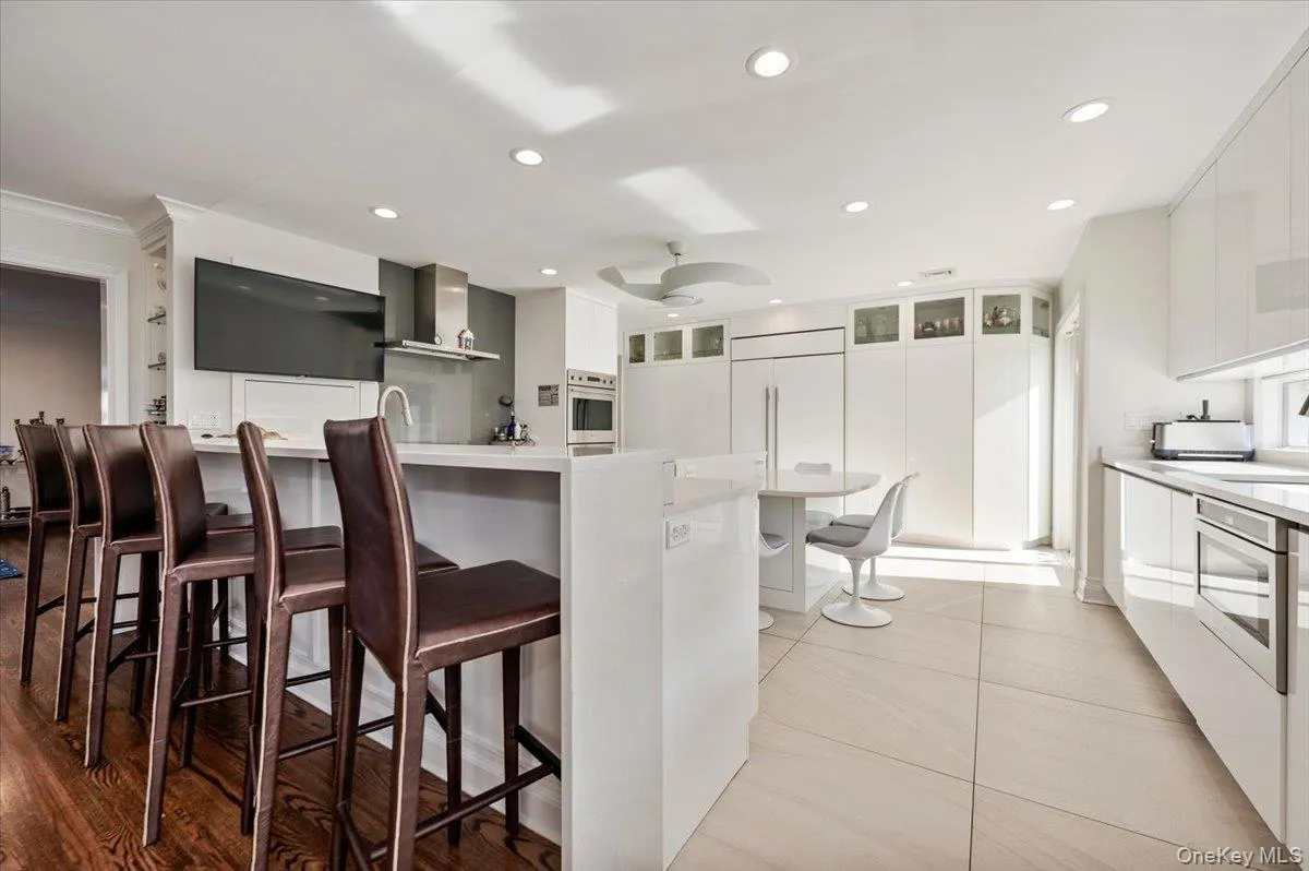 85 Suffolk Boulevard, Hempstead, NY, 9 Bedrooms Bedrooms, 14 Rooms Rooms,5 BathroomsBathrooms,Residential,For Rent,Suffolk,0,1044780 85 Suffolk Boulevard, Hempstead, NY, 9 Bedrooms Bedrooms, 14 Rooms Rooms,5 BathroomsBathrooms,Residential,For Rent,Suffolk,0,1044780