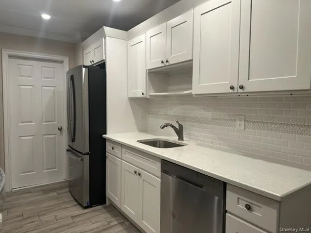 121 Whalers Cove, Babylon, NY, 1 Bedroom Bedrooms, 4 Rooms Rooms,1 BathroomBathrooms,Residential,For Rent,Whalers,0,1044781 121 Whalers Cove, Babylon, NY, 1 Bedroom Bedrooms, 4 Rooms Rooms,1 BathroomBathrooms,Residential,For Rent,Whalers,0,1044781