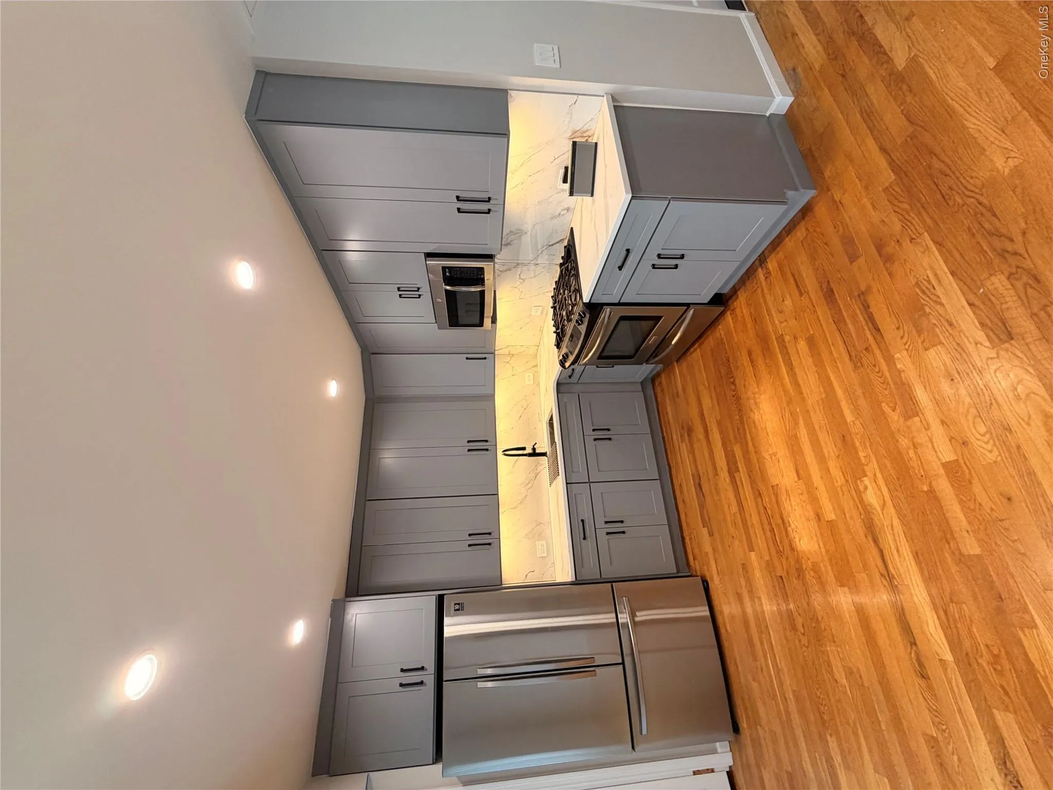 133-01 Cranston St, New York, NY, 2 Bedrooms Bedrooms, 3 Rooms Rooms,1 BathroomBathrooms,Residential Lease,For Rent,Cranston St,0,1044785 133-01 Cranston St, New York, NY, 2 Bedrooms Bedrooms, 3 Rooms Rooms,1 BathroomBathrooms,Residential Lease,For Rent,Cranston St,0,1044785