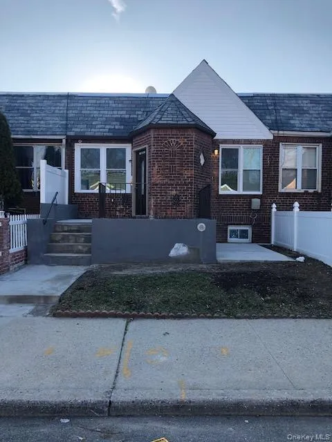 116-38 168th Street, New York, NY, 4 Bedrooms Bedrooms, 8 Rooms Rooms,2 BathroomsBathrooms,Residential,For Rent,168th,0,1044793 116-38 168th Street, New York, NY, 4 Bedrooms Bedrooms, 8 Rooms Rooms,2 BathroomsBathrooms,Residential,For Rent,168th,0,1044793