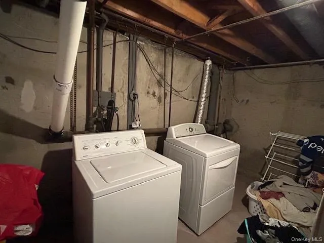 8 Durst Drive, Brookhaven, NY, 3 Bedrooms Bedrooms, 6 Rooms Rooms,1 BathroomBathrooms,Residential,For Rent,Durst,0,1044801 8 Durst Drive, Brookhaven, NY, 3 Bedrooms Bedrooms, 6 Rooms Rooms,1 BathroomBathrooms,Residential,For Rent,Durst,0,1044801