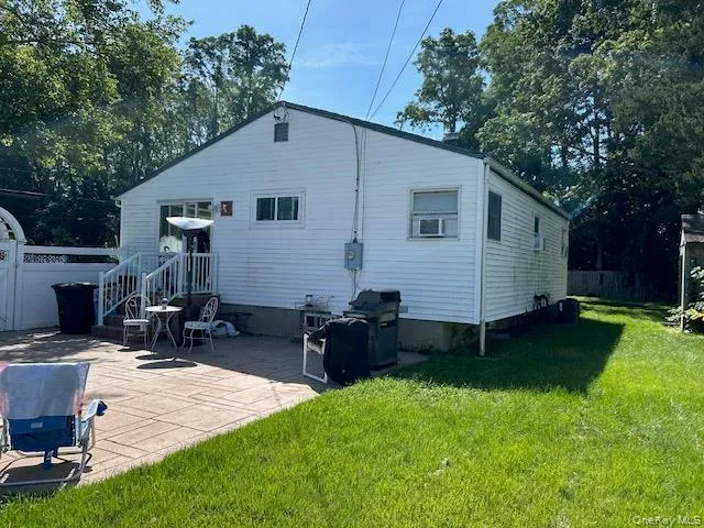 8 Durst Drive, Brookhaven, NY, 3 Bedrooms Bedrooms, 6 Rooms Rooms,1 BathroomBathrooms,Residential,For Rent,Durst,0,1044801 8 Durst Drive, Brookhaven, NY, 3 Bedrooms Bedrooms, 6 Rooms Rooms,1 BathroomBathrooms,Residential,For Rent,Durst,0,1044801