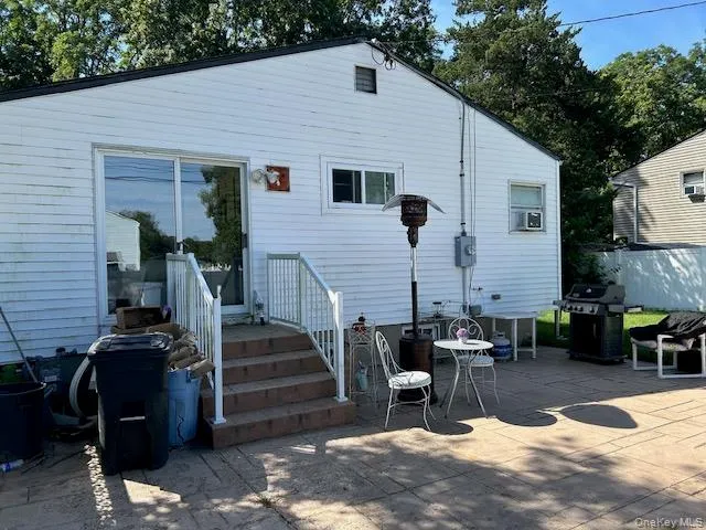 8 Durst Drive, Brookhaven, NY, 3 Bedrooms Bedrooms, 6 Rooms Rooms,1 BathroomBathrooms,Residential,For Rent,Durst,0,1044801 8 Durst Drive, Brookhaven, NY, 3 Bedrooms Bedrooms, 6 Rooms Rooms,1 BathroomBathrooms,Residential,For Rent,Durst,0,1044801