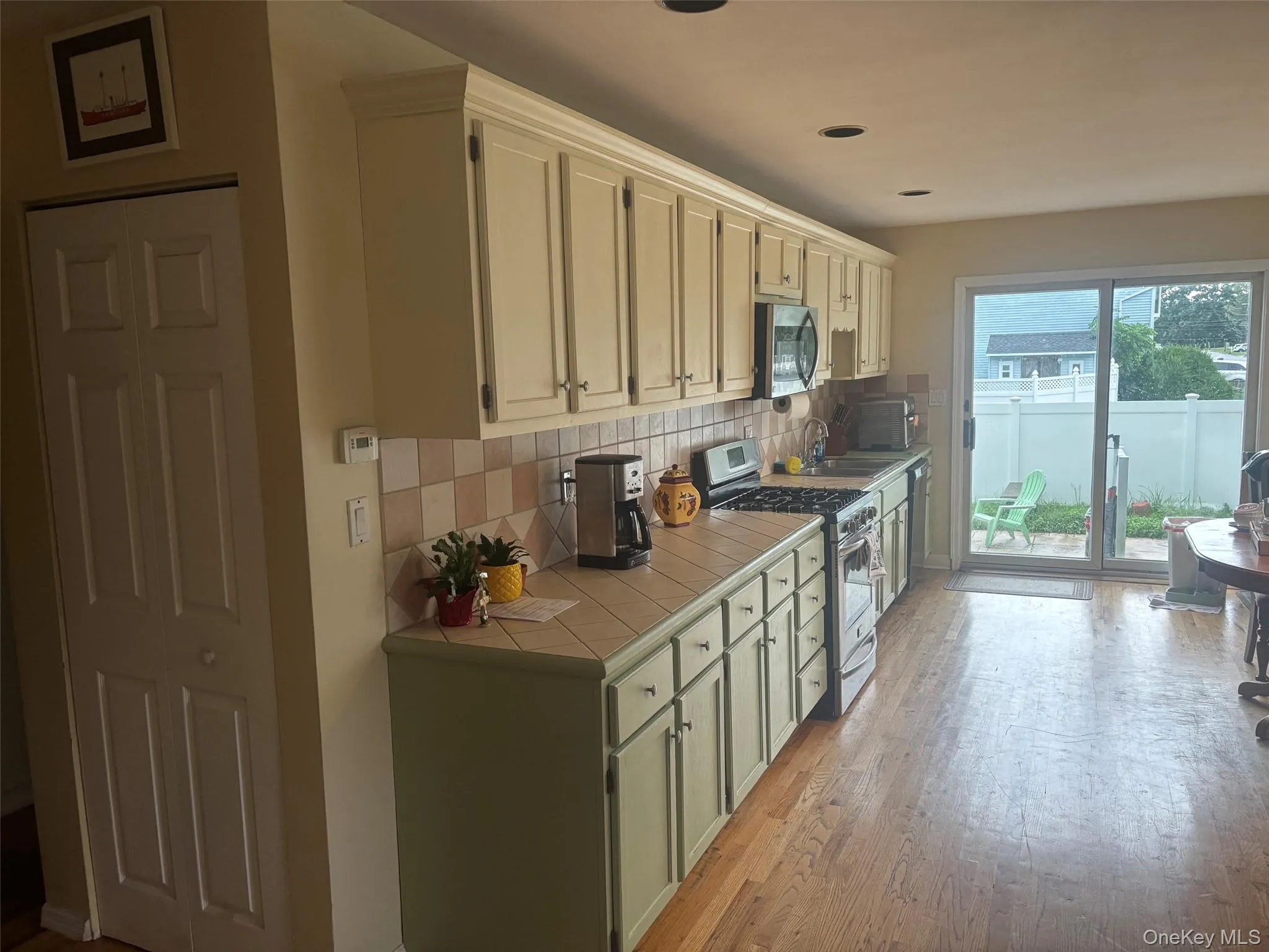 8 Durst Drive, Brookhaven, NY, 3 Bedrooms Bedrooms, 6 Rooms Rooms,1 BathroomBathrooms,Residential,For Rent,Durst,0,1044801 8 Durst Drive, Brookhaven, NY, 3 Bedrooms Bedrooms, 6 Rooms Rooms,1 BathroomBathrooms,Residential,For Rent,Durst,0,1044801