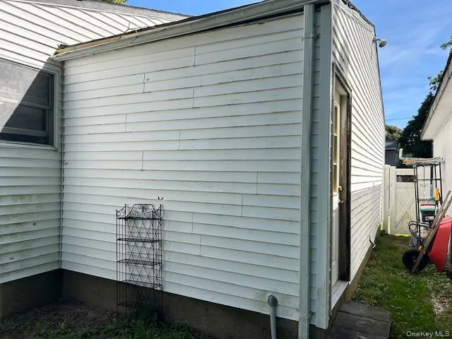 8 Durst Drive, Brookhaven, NY, 3 Bedrooms Bedrooms, 6 Rooms Rooms,1 BathroomBathrooms,Residential,For Rent,Durst,0,1044801 8 Durst Drive, Brookhaven, NY, 3 Bedrooms Bedrooms, 6 Rooms Rooms,1 BathroomBathrooms,Residential,For Rent,Durst,0,1044801