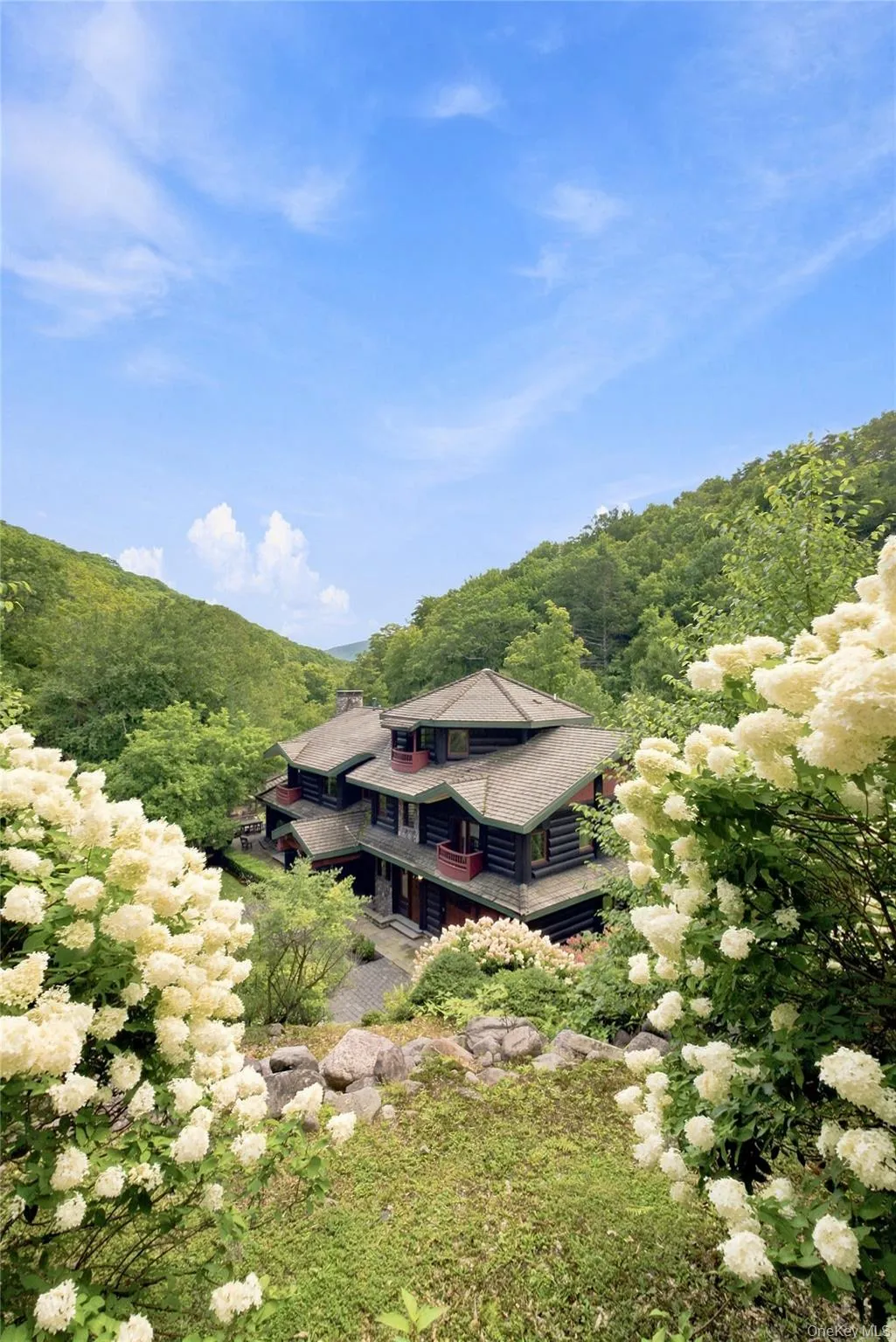397 Moonhaw Road, Shandaken, NY, 7 Bedrooms Bedrooms, 13 Rooms Rooms,9 BathroomsBathrooms,Residential,For Rent,Moonhaw,0,1044802 397 Moonhaw Road, Shandaken, NY, 7 Bedrooms Bedrooms, 13 Rooms Rooms,9 BathroomsBathrooms,Residential,For Rent,Moonhaw,0,1044802