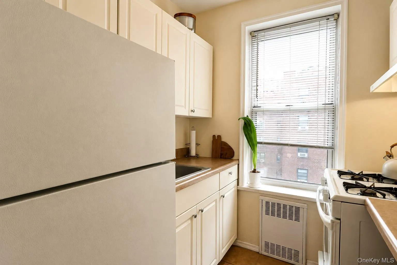99-15 66 Avenue, New York, NY, 4 Rooms Rooms,1 BathroomBathrooms,Residential Lease,For Rent,66,0,1044811 99-15 66 Avenue, New York, NY, 4 Rooms Rooms,1 BathroomBathrooms,Residential Lease,For Rent,66,0,1044811