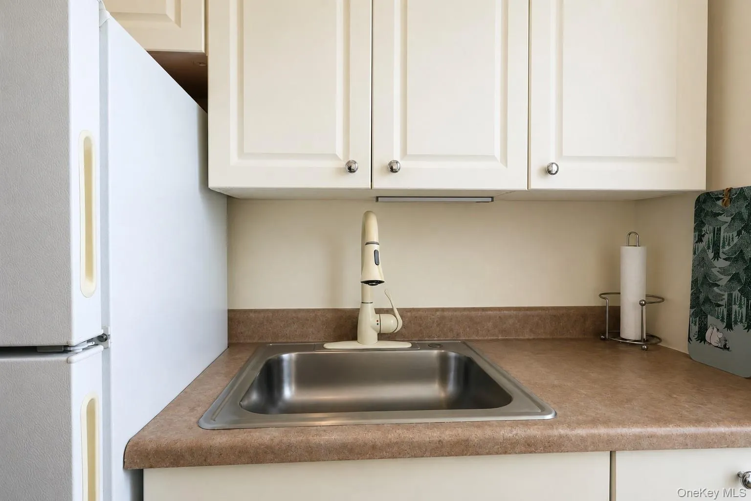 99-15 66 Avenue, New York, NY, 4 Rooms Rooms,1 BathroomBathrooms,Residential Lease,For Rent,66,0,1044811 99-15 66 Avenue, New York, NY, 4 Rooms Rooms,1 BathroomBathrooms,Residential Lease,For Rent,66,0,1044811