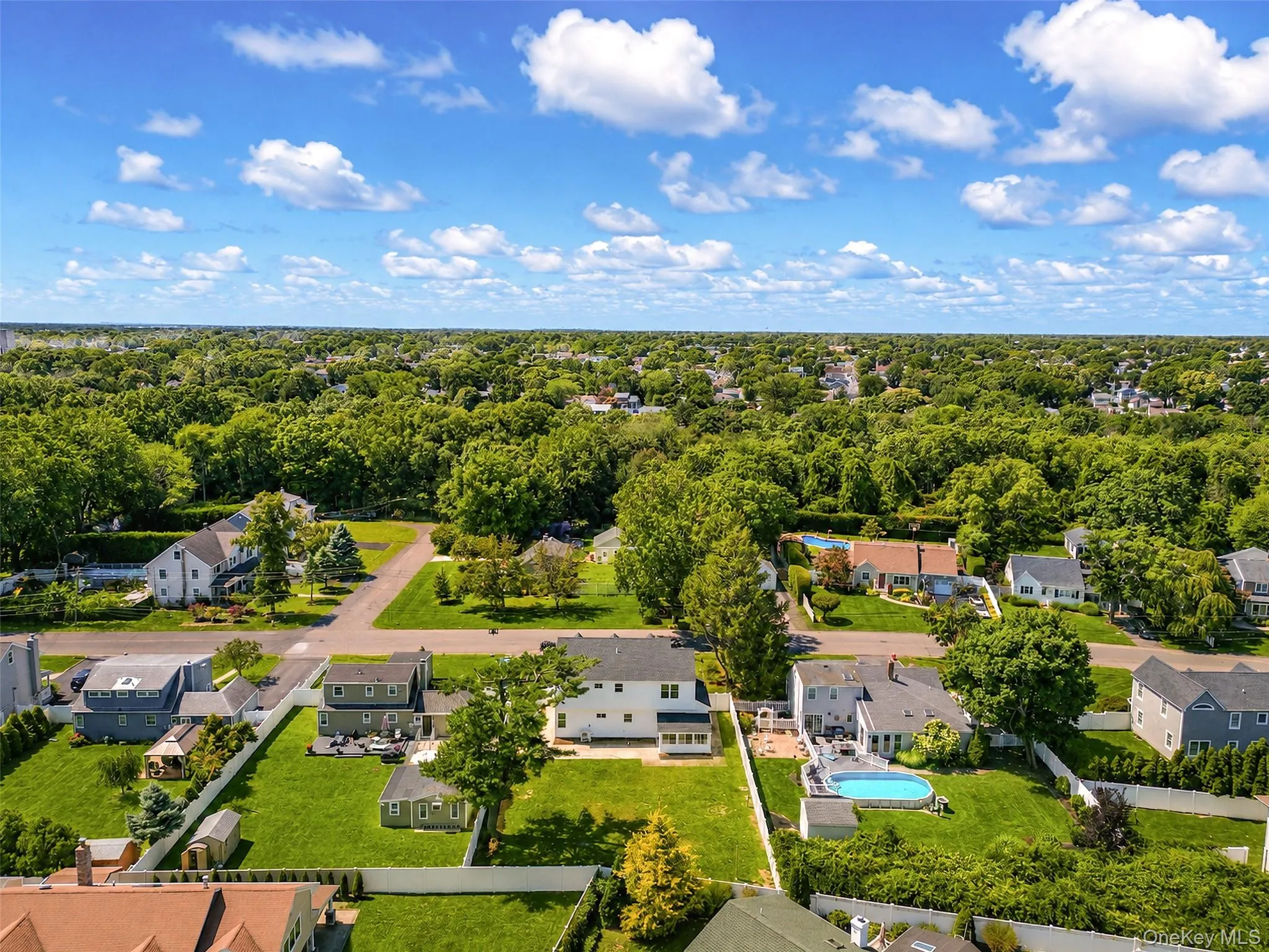 37 Gladstone Avenue, Islip, NY, 5 Bedrooms Bedrooms, 12 Rooms Rooms,3 BathroomsBathrooms,Residential,For Rent,Gladstone,0,1044812 37 Gladstone Avenue, Islip, NY, 5 Bedrooms Bedrooms, 12 Rooms Rooms,3 BathroomsBathrooms,Residential,For Rent,Gladstone,0,1044812