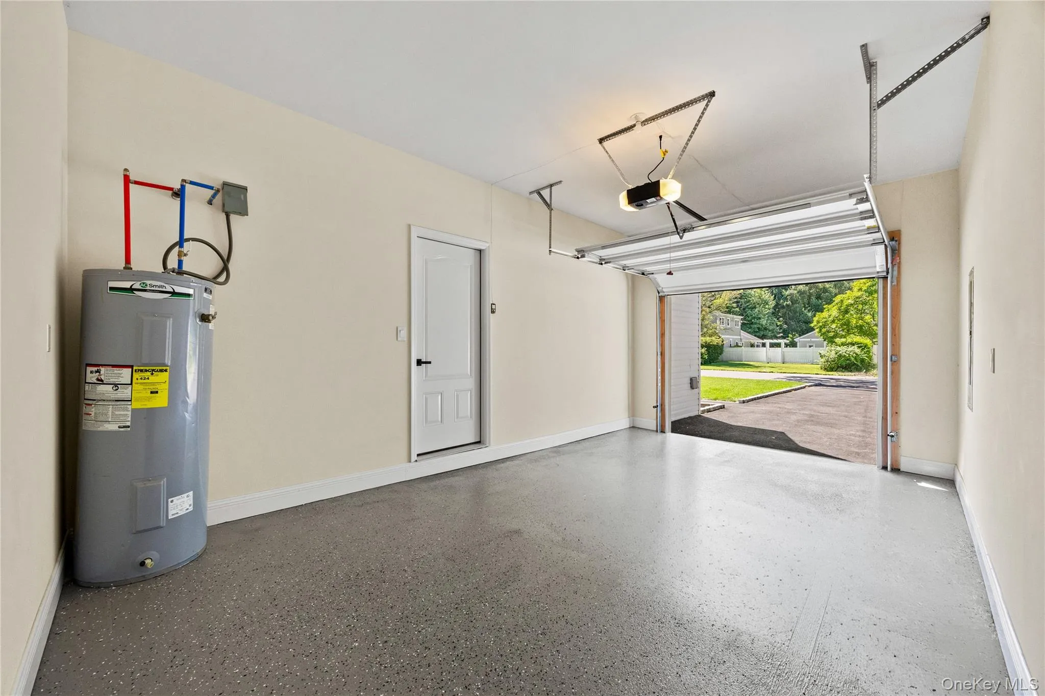 37 Gladstone Avenue, Islip, NY, 5 Bedrooms Bedrooms, 12 Rooms Rooms,3 BathroomsBathrooms,Residential,For Rent,Gladstone,0,1044812 37 Gladstone Avenue, Islip, NY, 5 Bedrooms Bedrooms, 12 Rooms Rooms,3 BathroomsBathrooms,Residential,For Rent,Gladstone,0,1044812